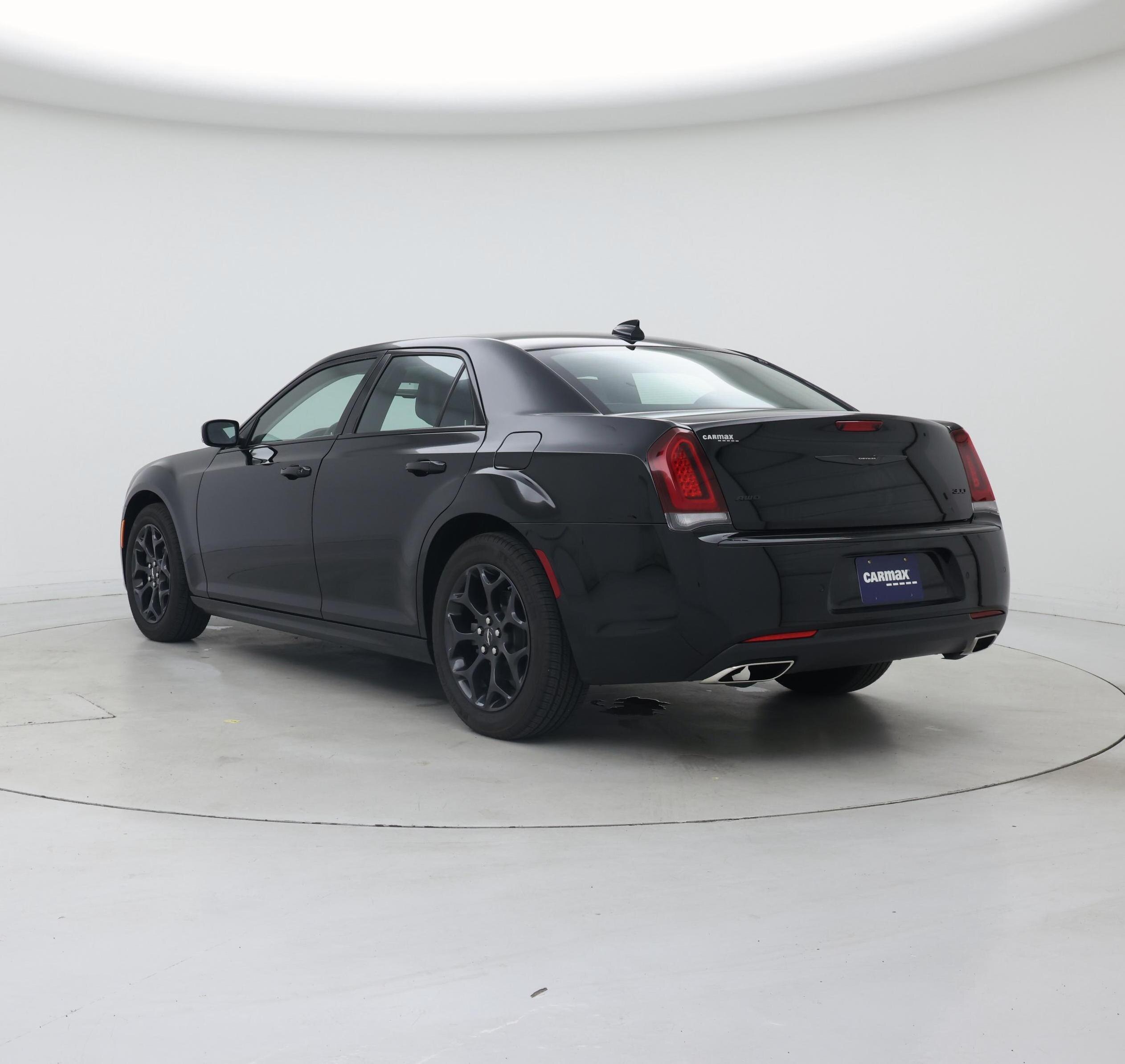 Thumbnail: 2023 Chrysler 300 - 2