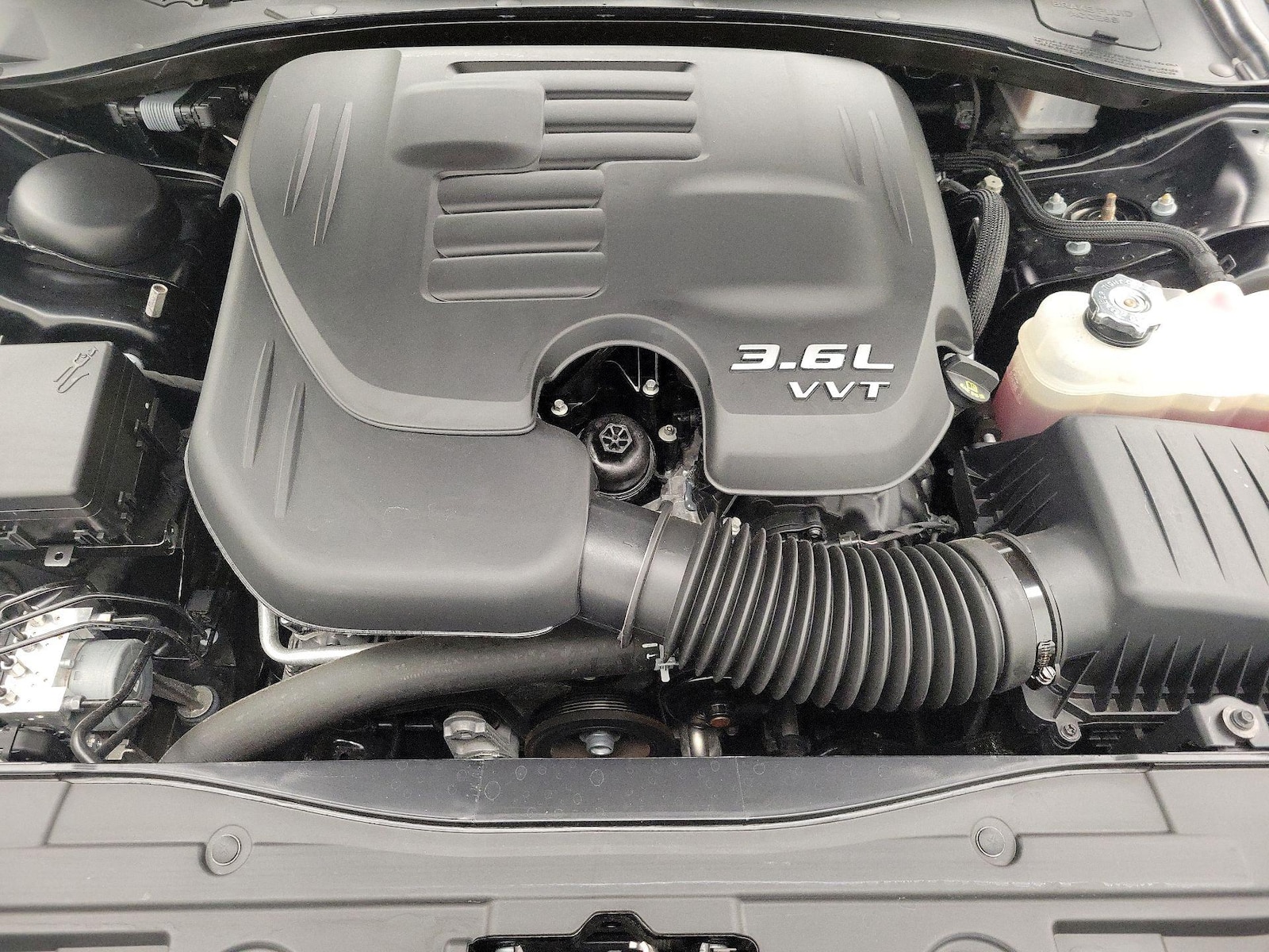 2023 Chrysler 300 Touring L - Photo 22