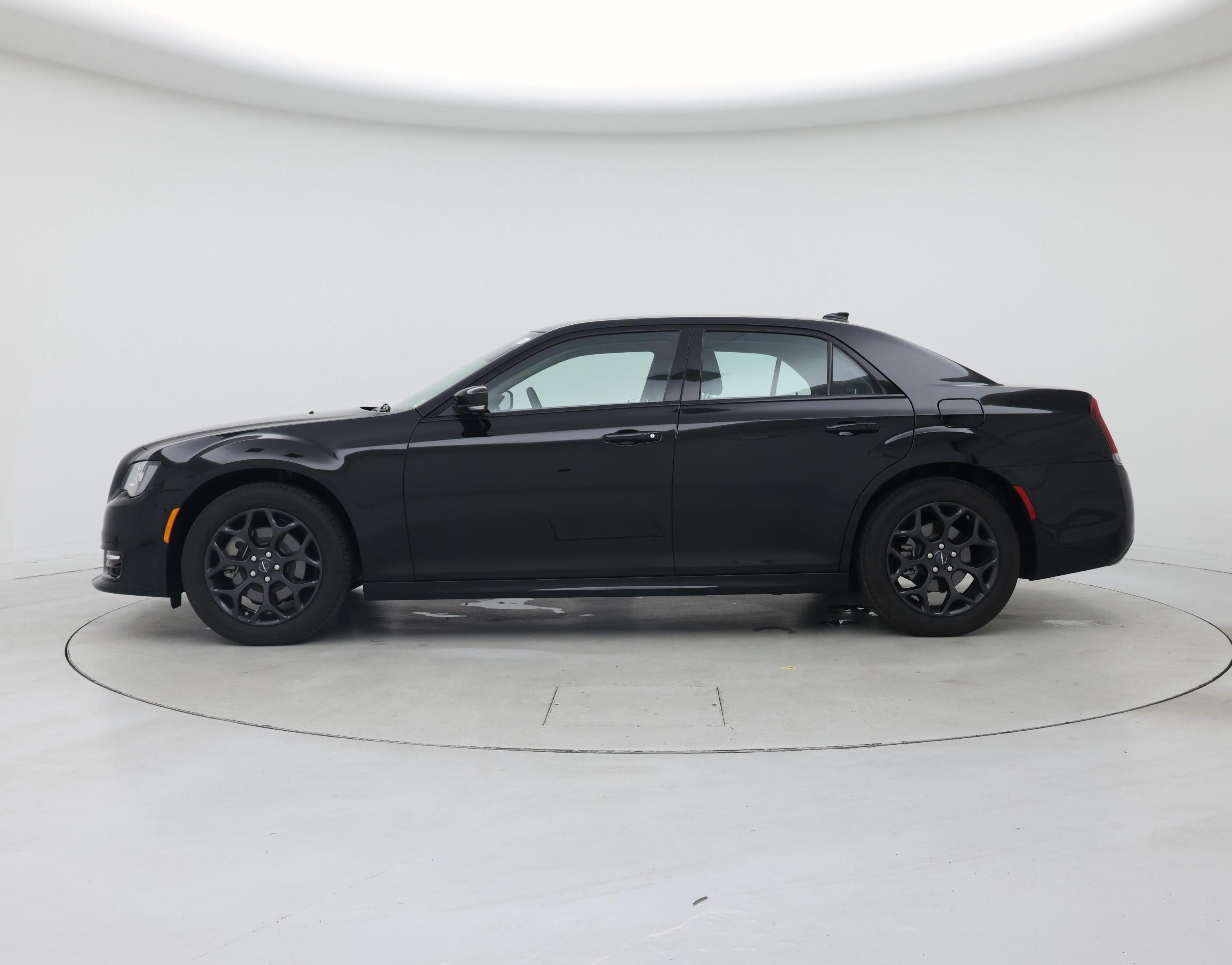 Thumbnail: 2023 Chrysler 300 - 3