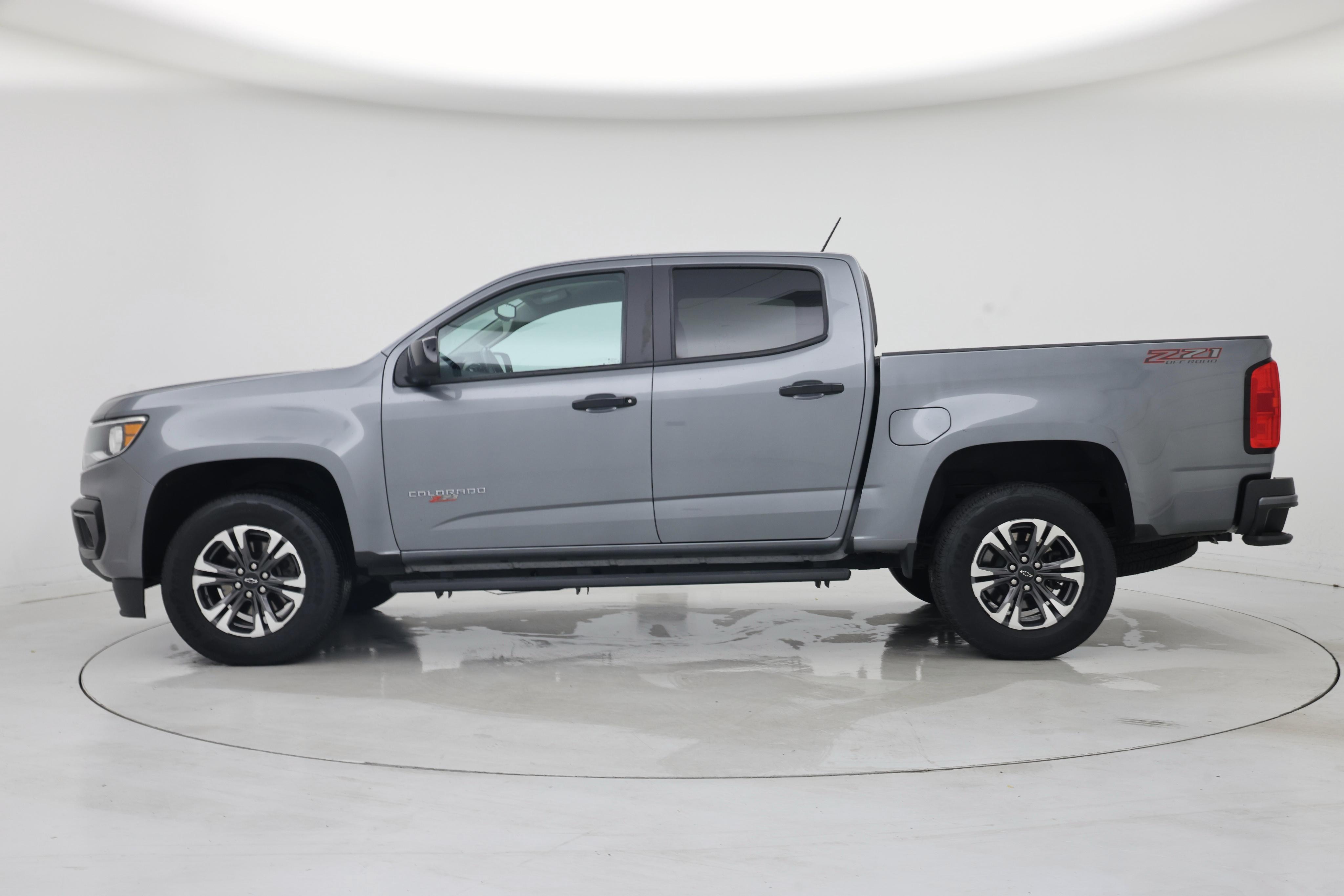 Thumbnail: 2022 Chevrolet Colorado - 3