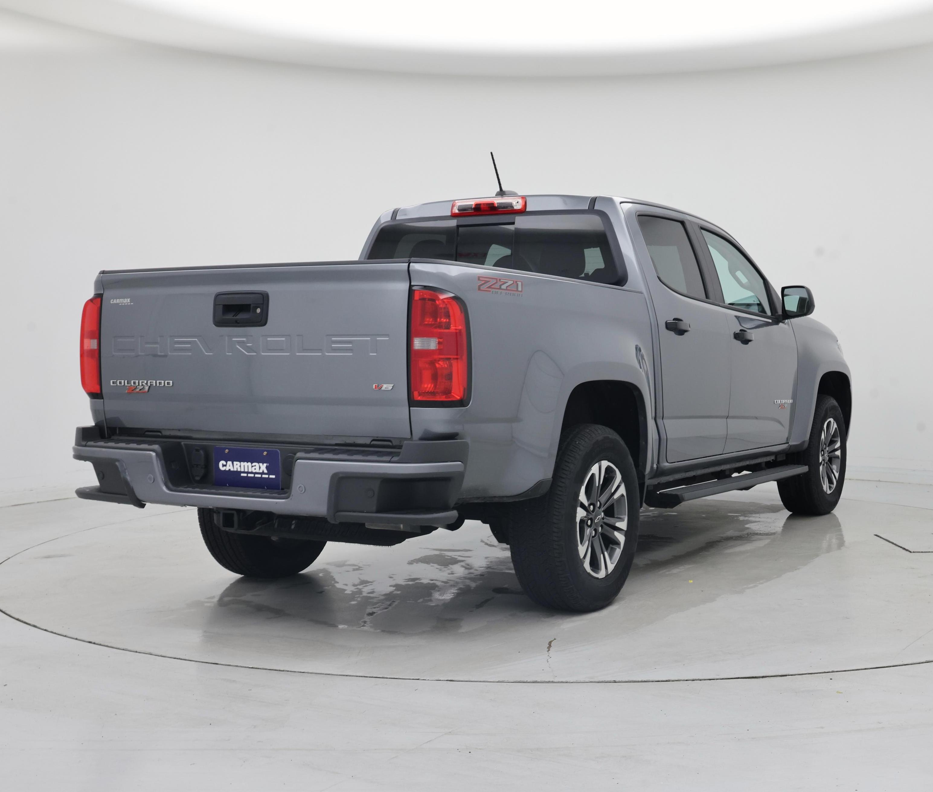 Thumbnail: 2022 Chevrolet Colorado - 8