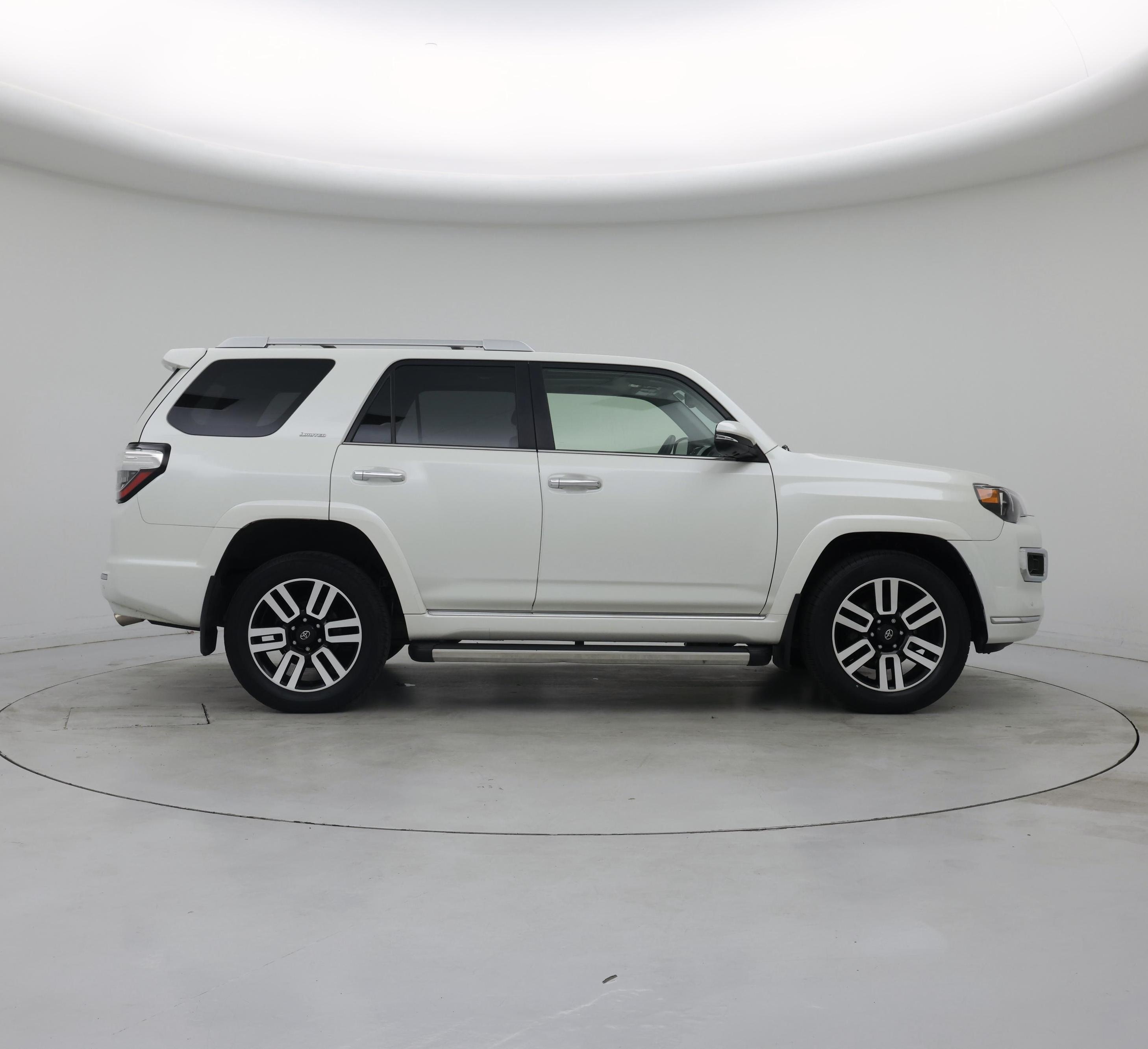 Thumbnail: 2023 Toyota 4Runner - 7