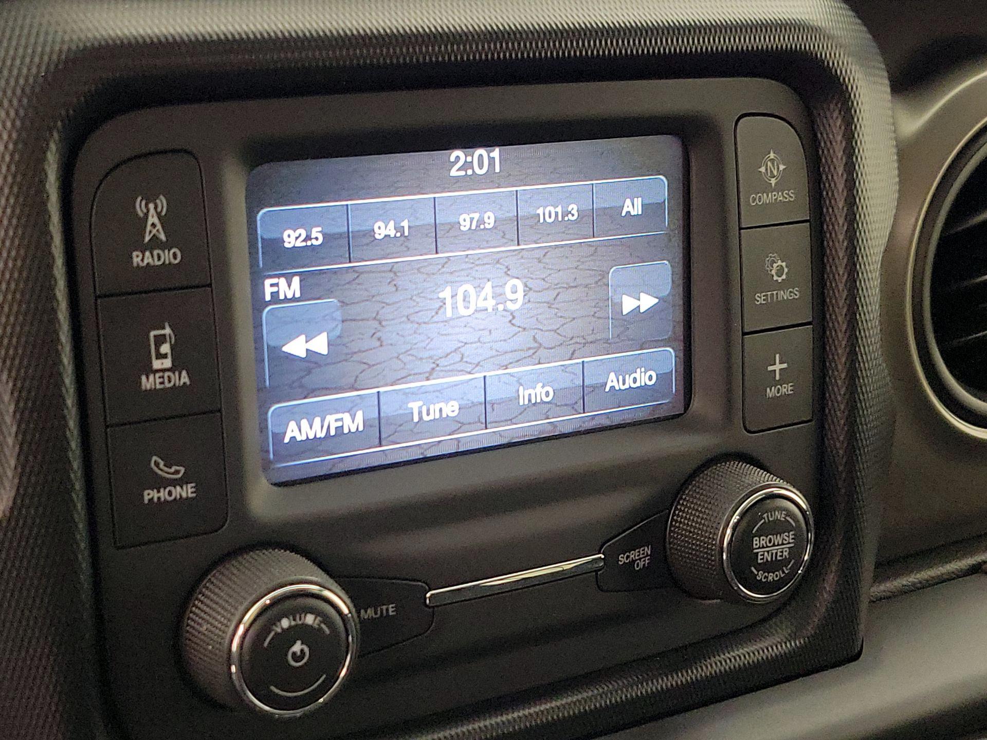 Thumbnail: 2019 Jeep Wrangler - 15
