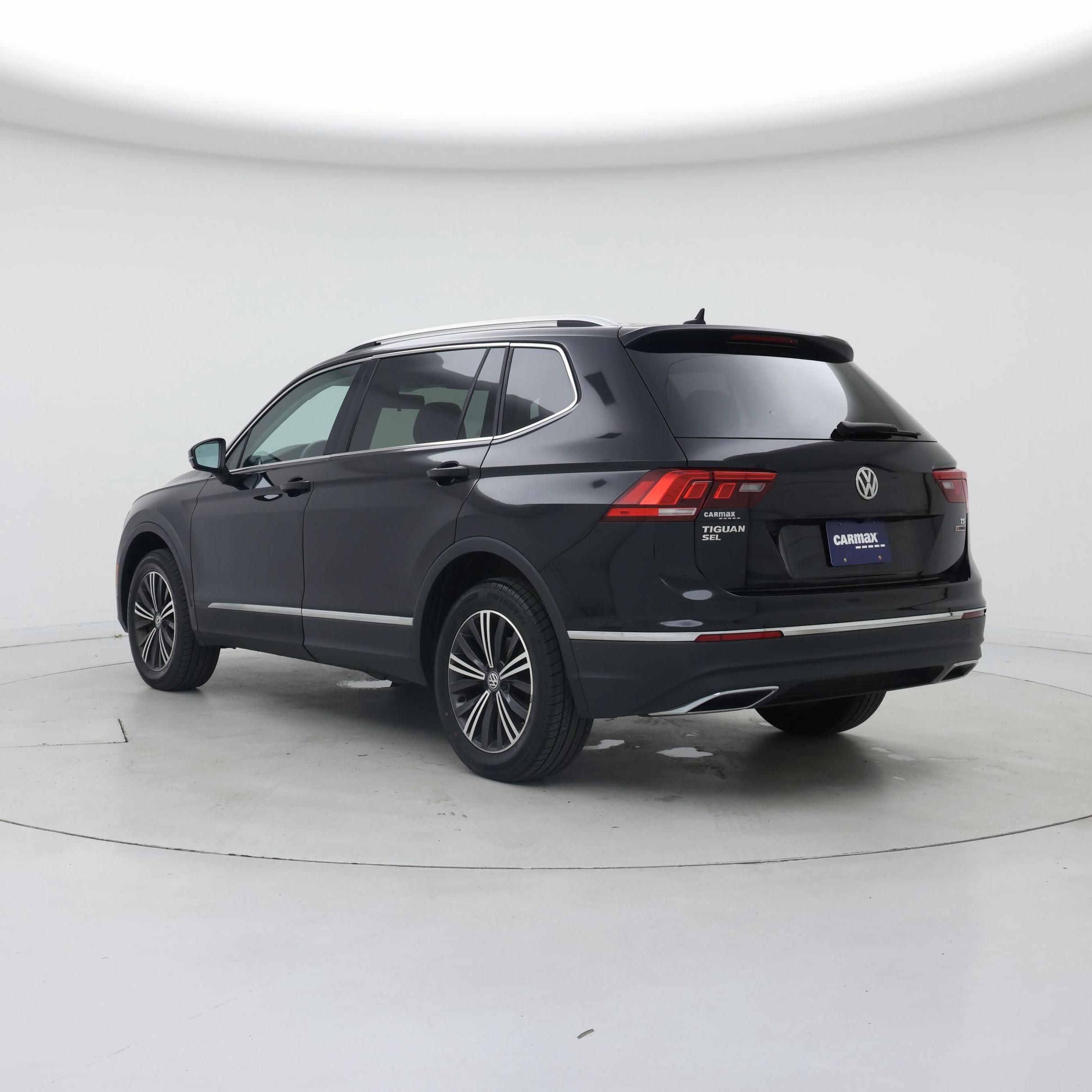 Thumbnail: 2018 Volkswagen Tiguan - 2
