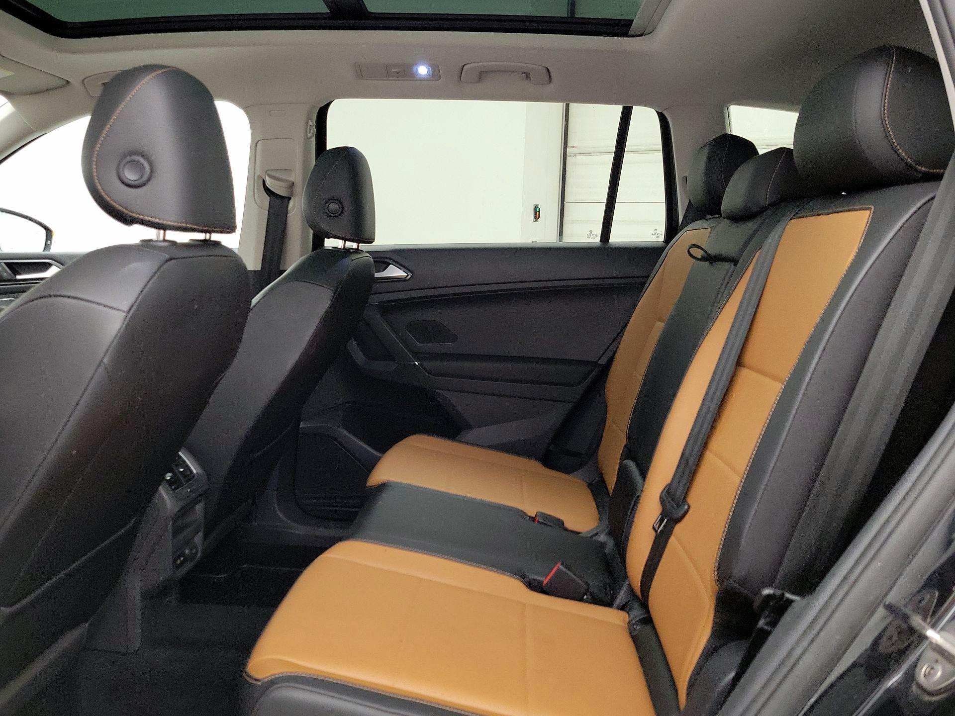 Thumbnail: 2018 Volkswagen Tiguan - 20