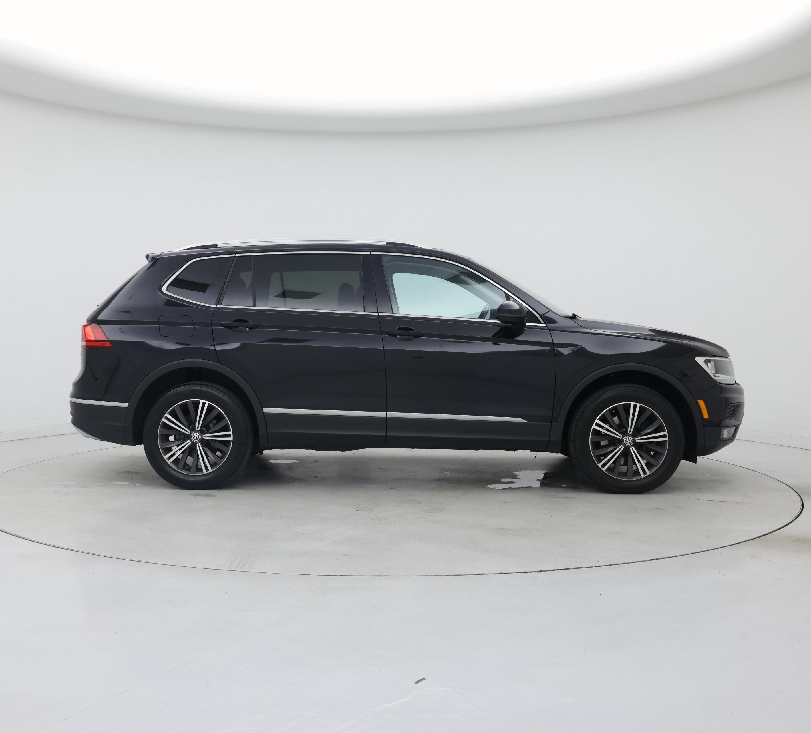 Thumbnail: 2018 Volkswagen Tiguan - 7