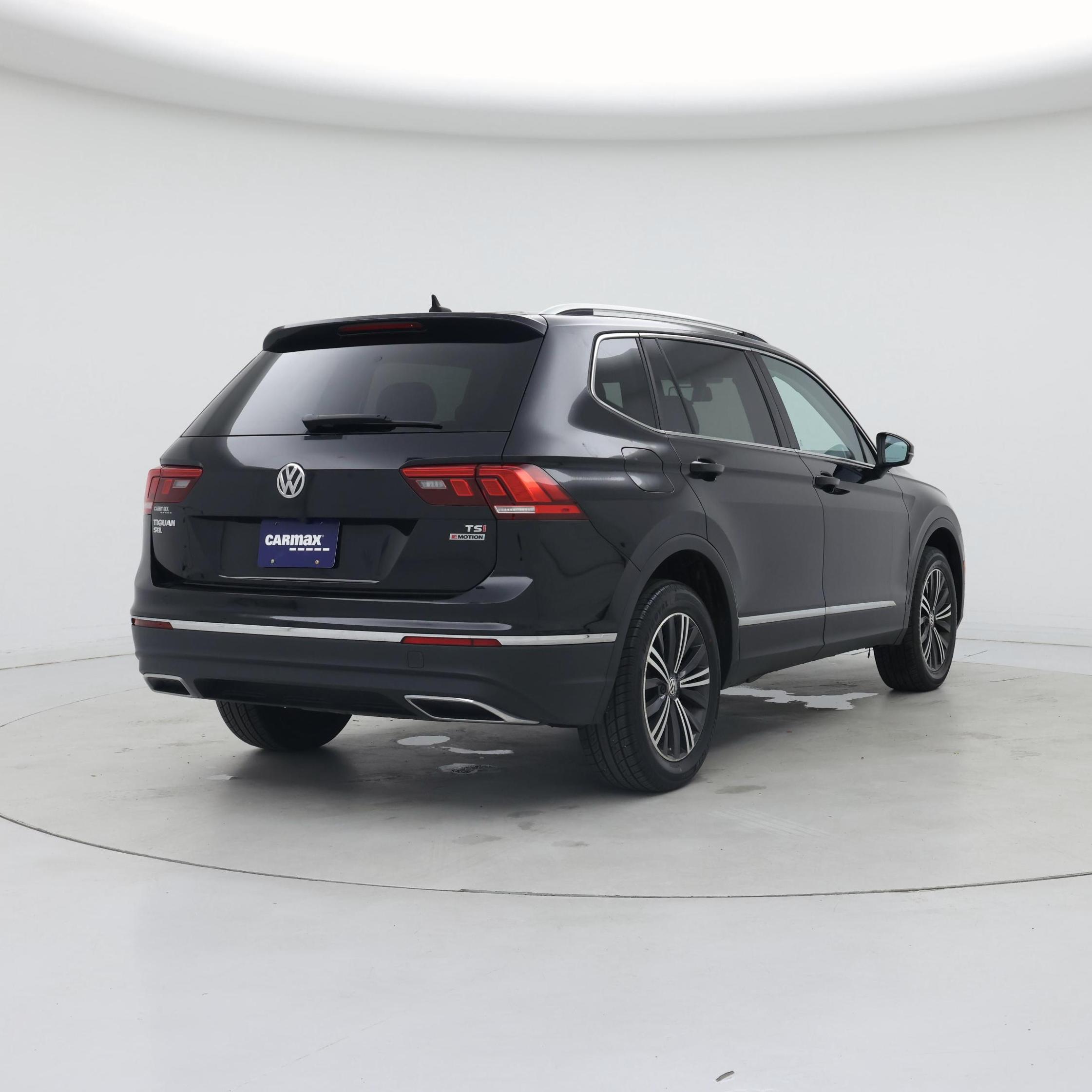 Thumbnail: 2018 Volkswagen Tiguan - 8