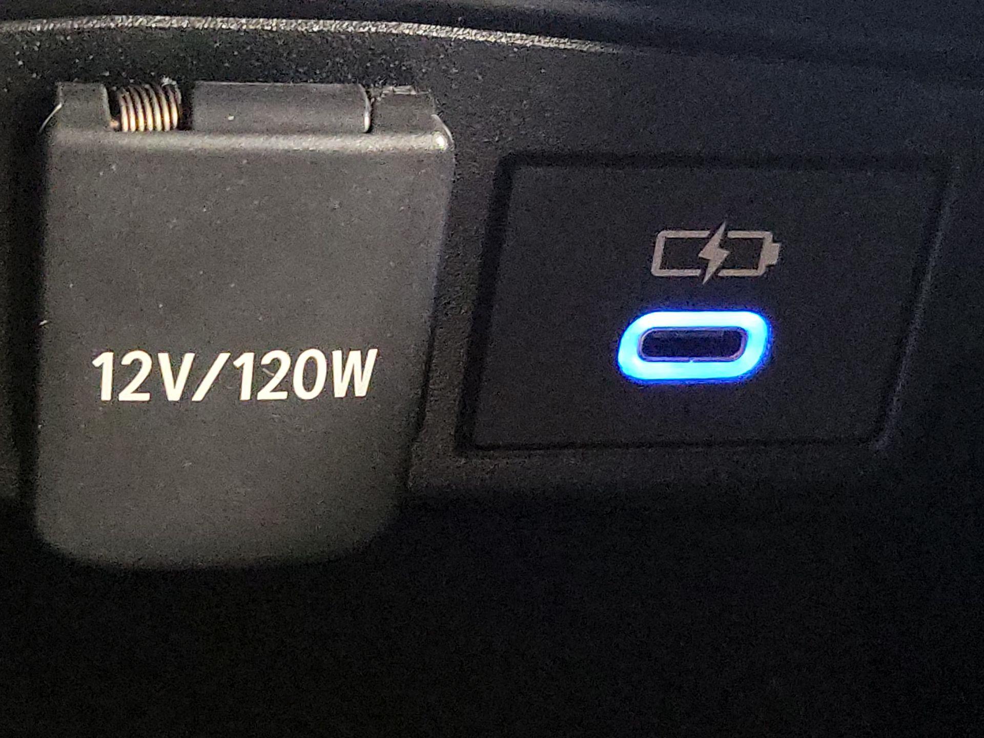 Thumbnail: 2022 Toyota Corolla - 18