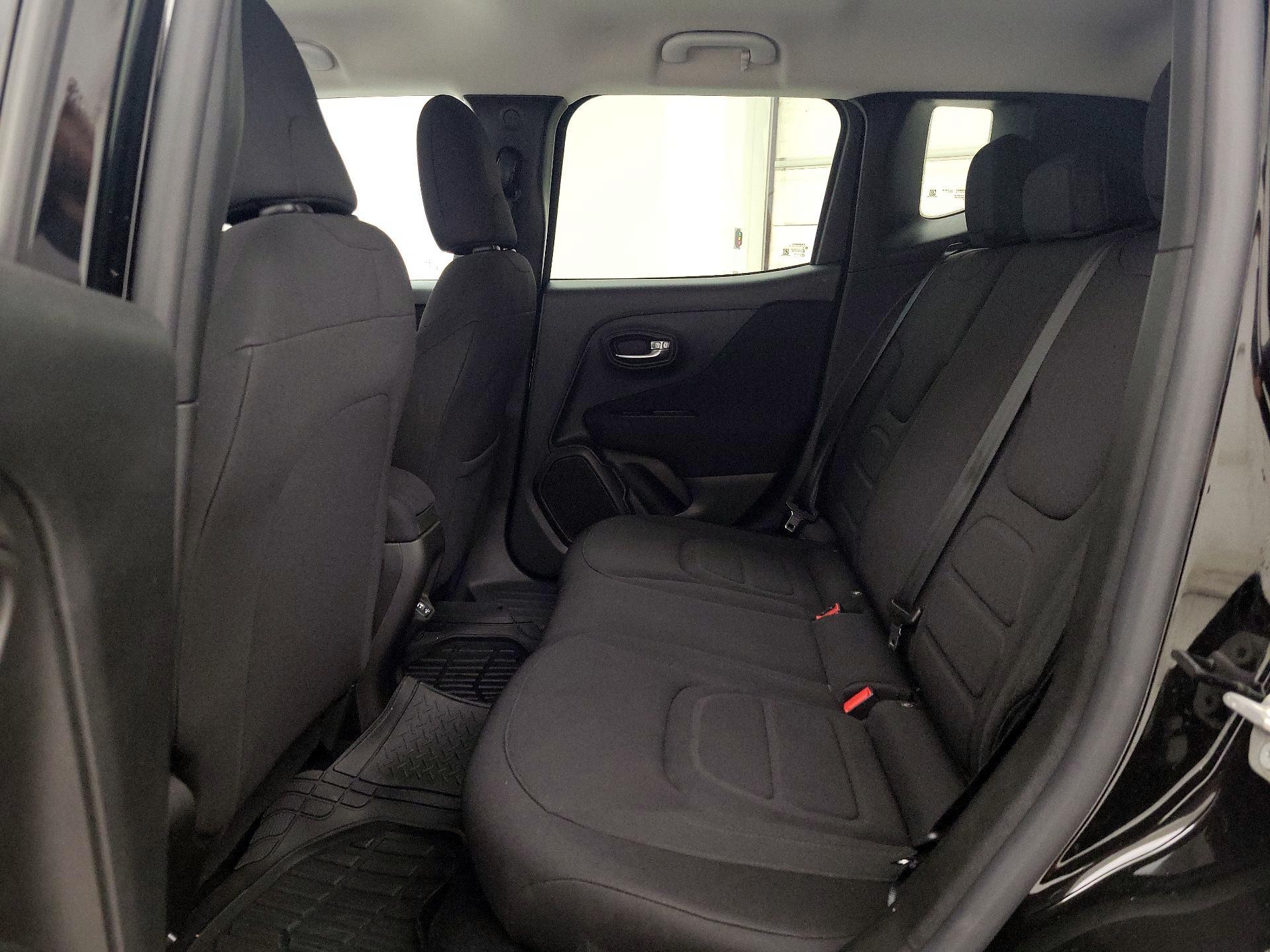 Thumbnail: 2020 Jeep Renegade - 19