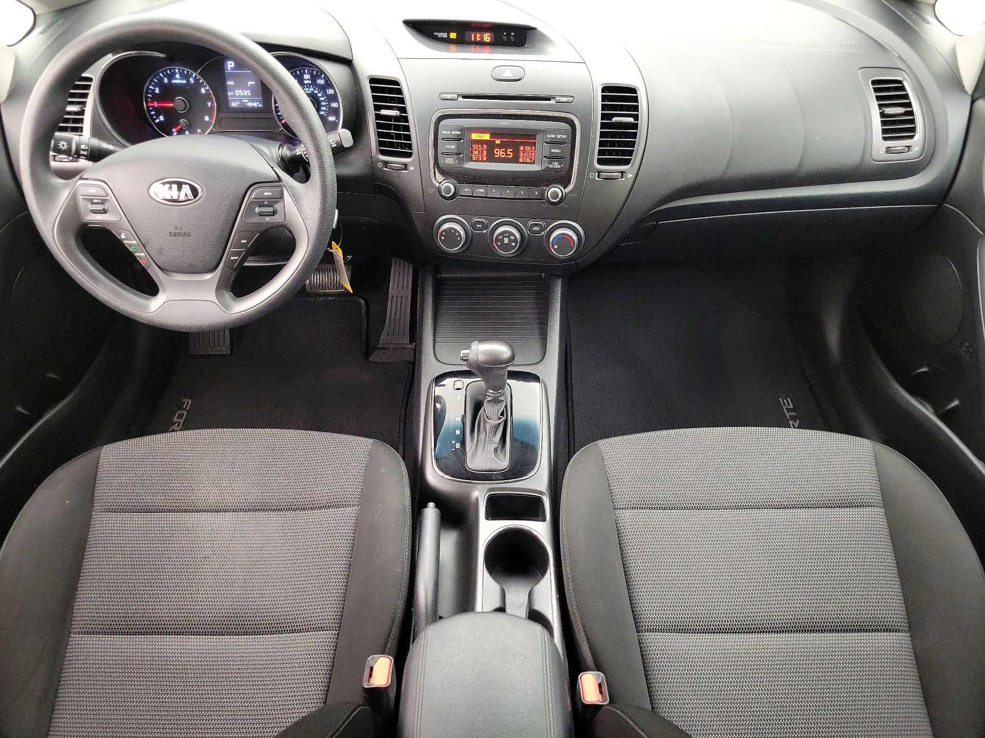 Thumbnail: 2017 Kia Forte - 9