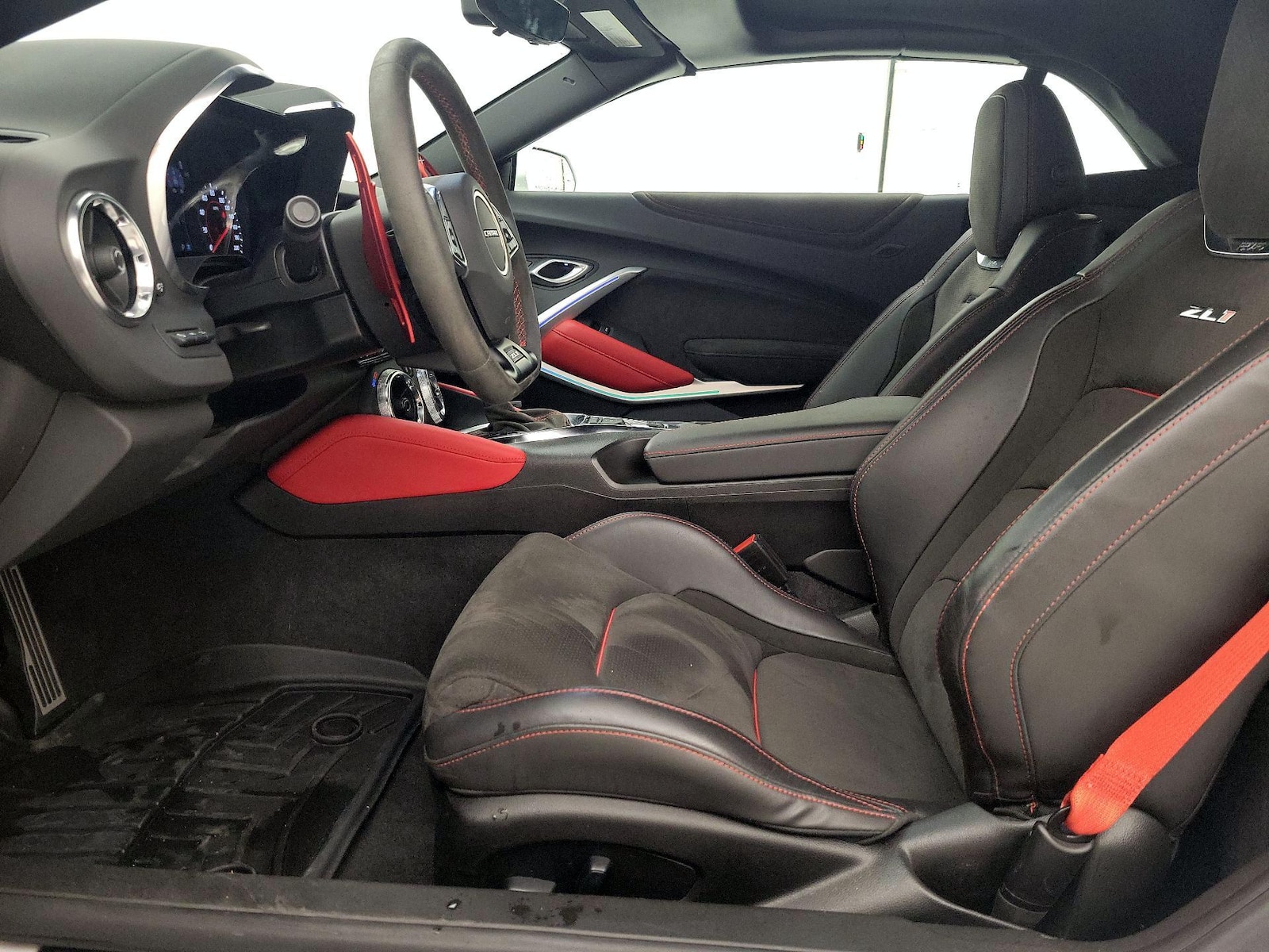 2023 Chevrolet Camaro ZL1 - Photo 12