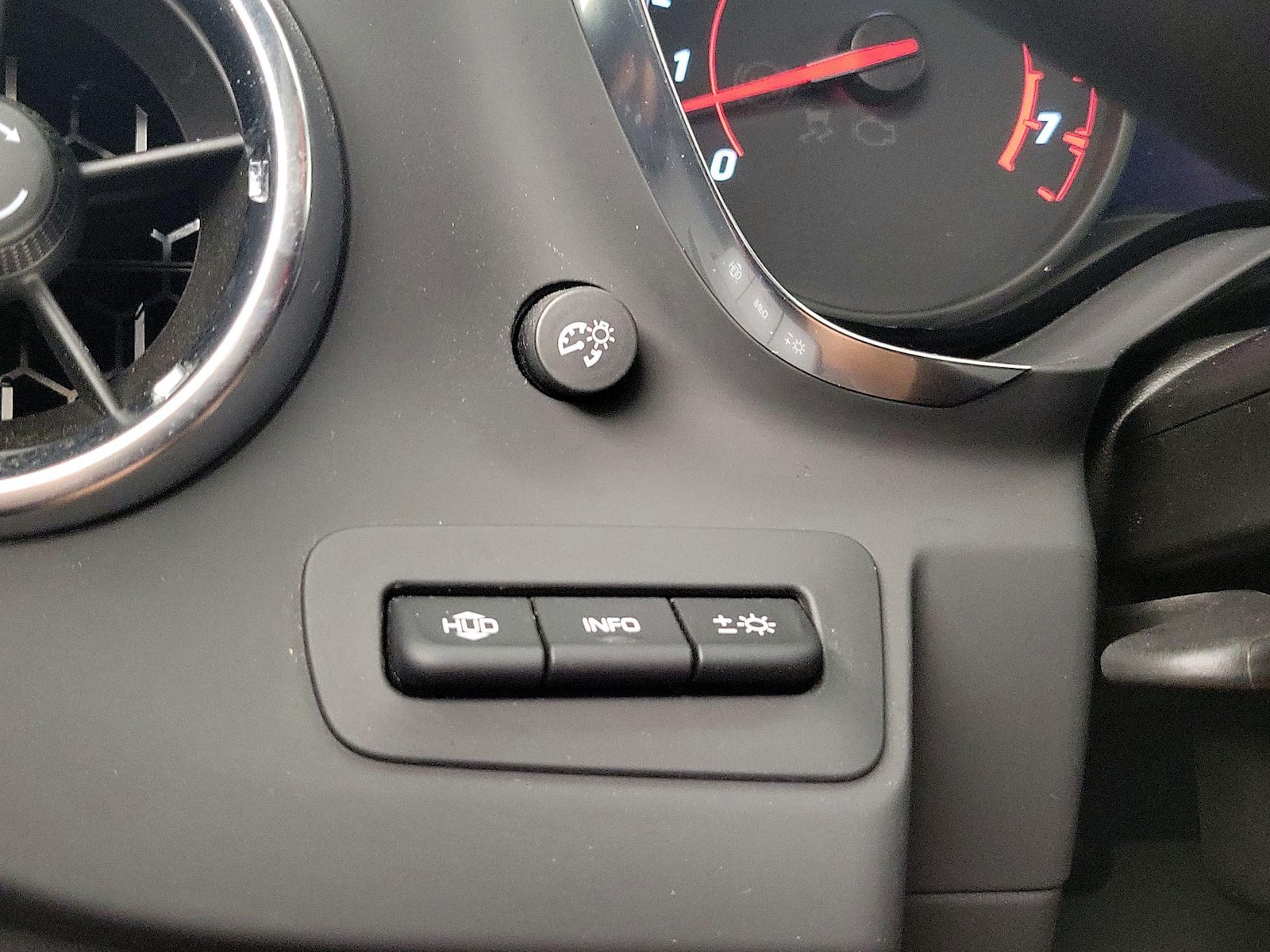 2023 Chevrolet Camaro ZL1 - Photo 14
