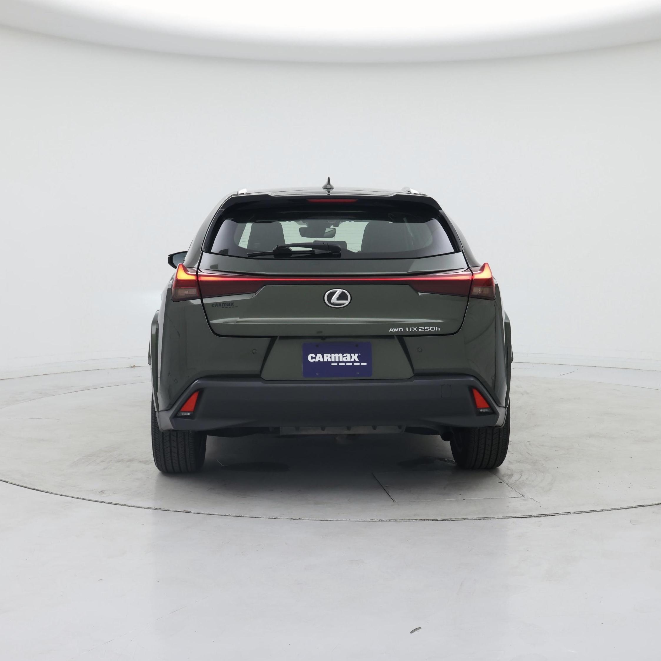 Thumbnail: 2023 Lexus UX - 6