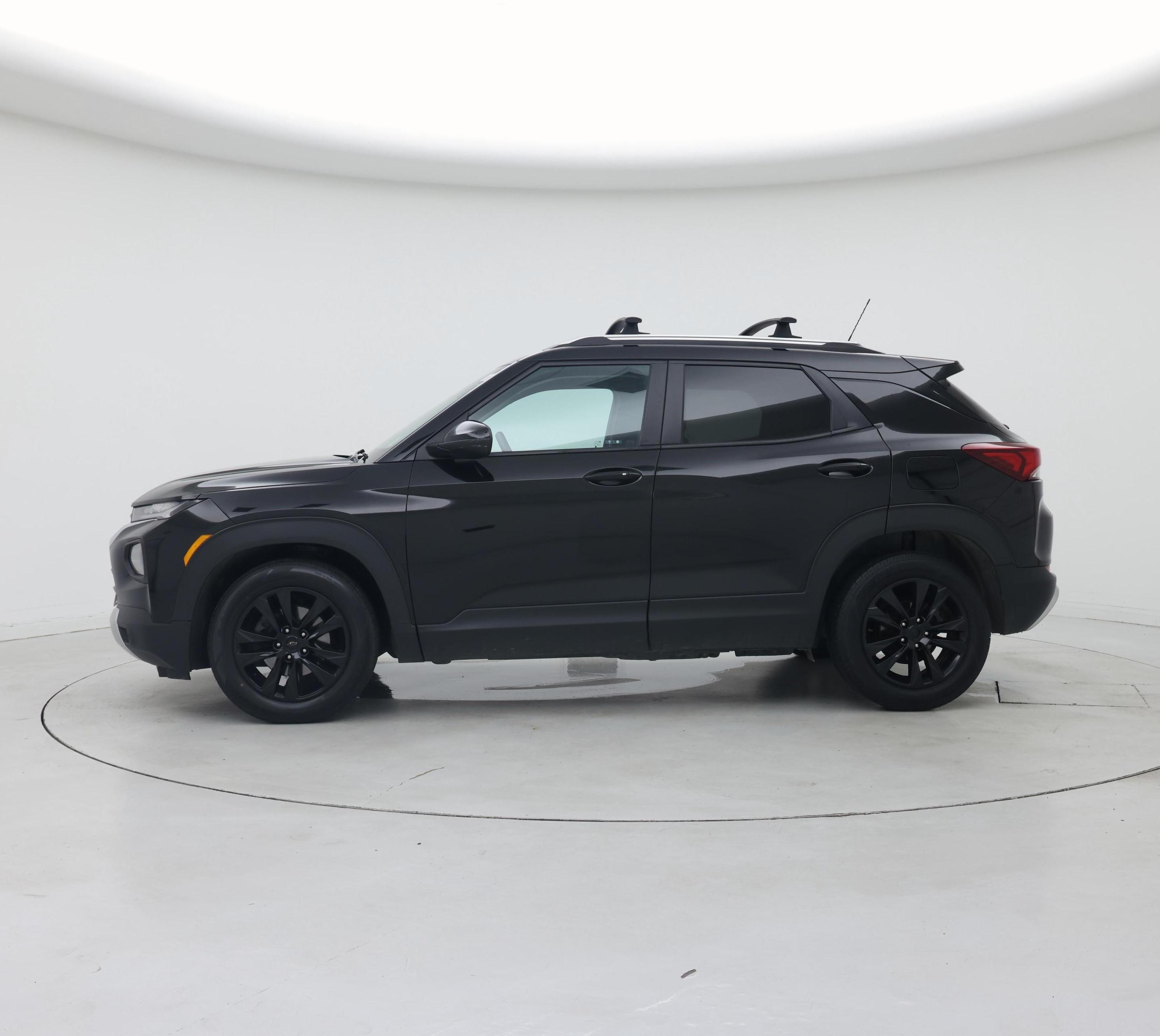Thumbnail: 2022 Chevrolet TrailBlazer - 3