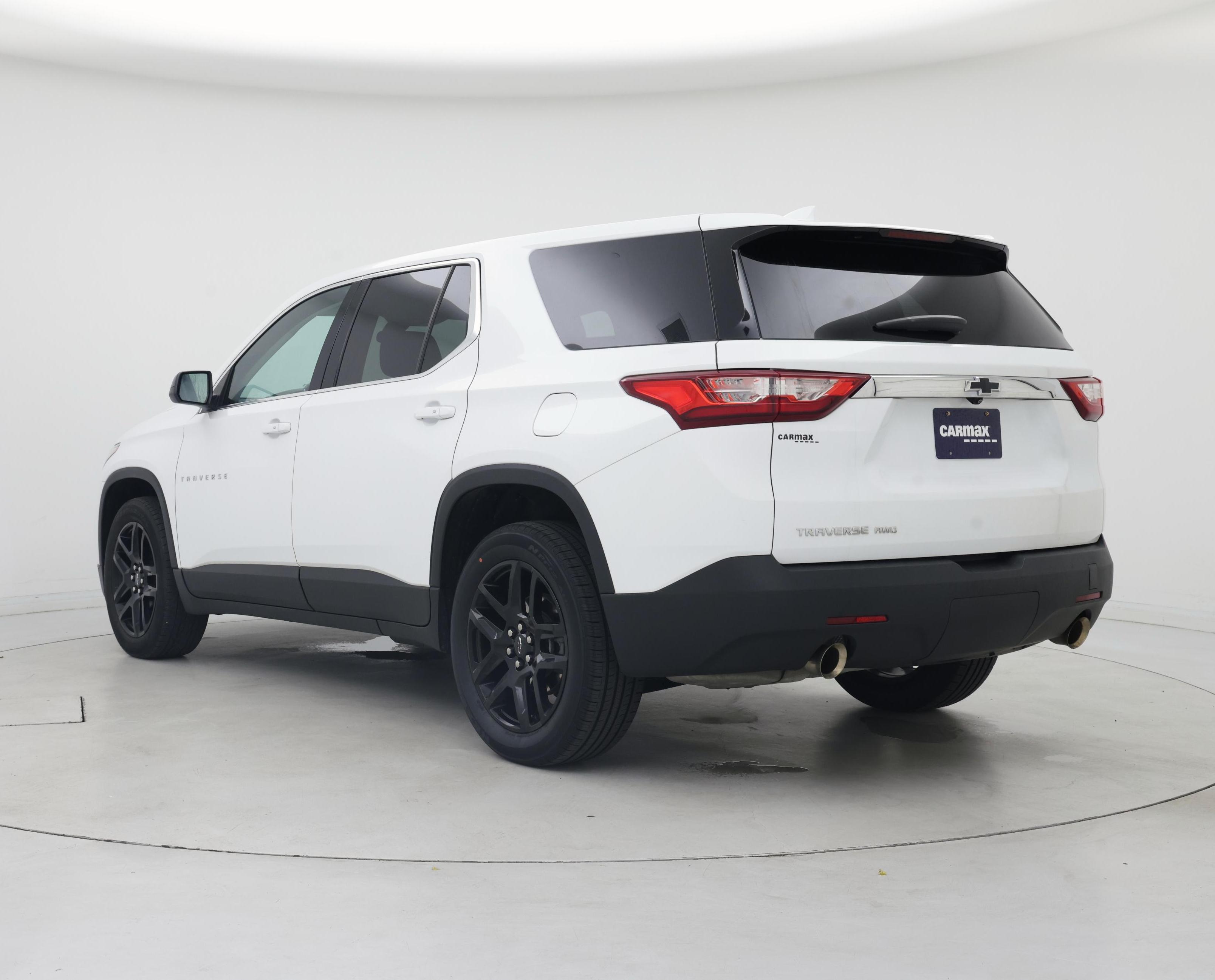 Thumbnail: 2021 Chevrolet Traverse - 2