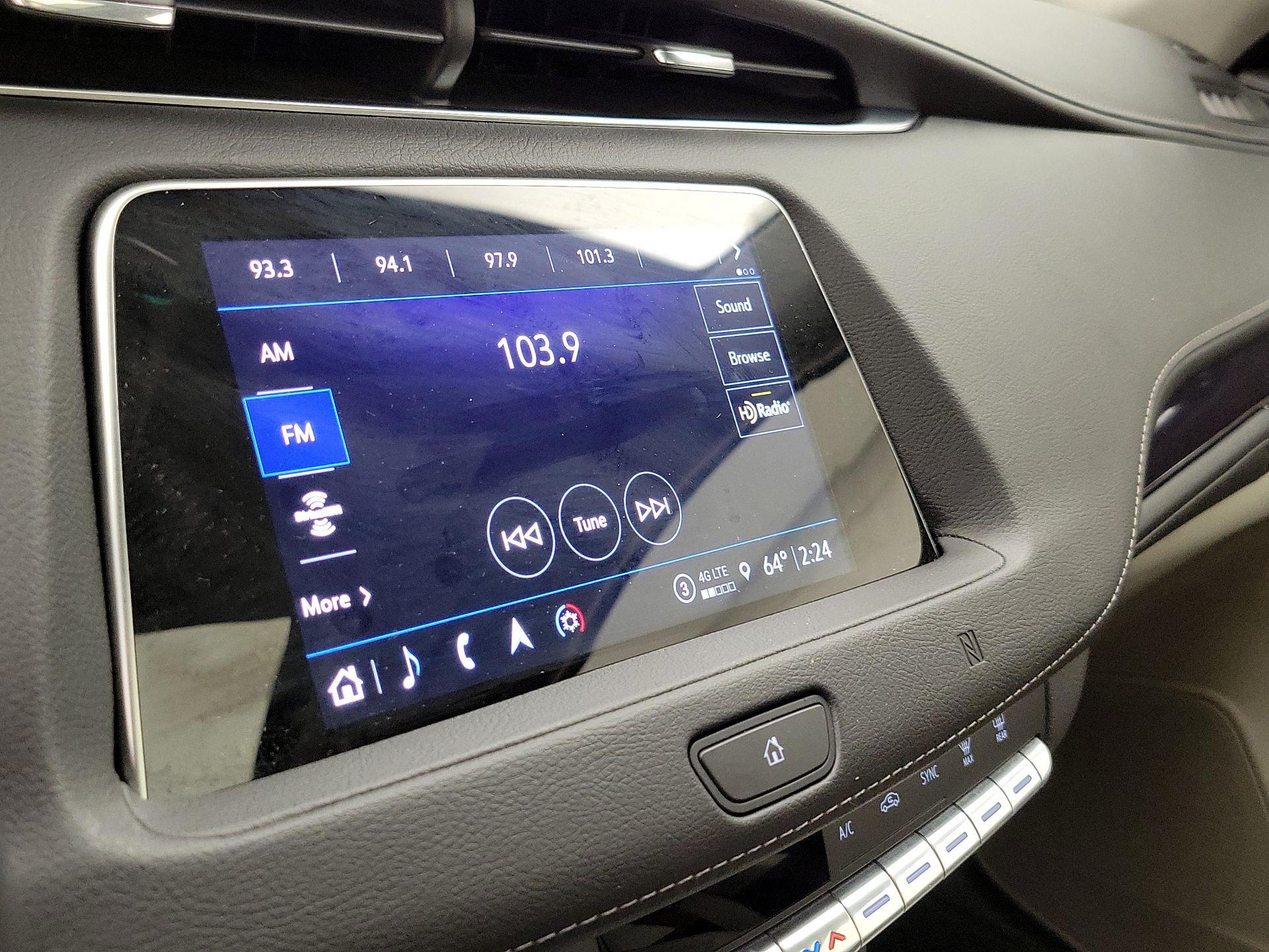 Thumbnail: 2021 Cadillac XT4 - 16