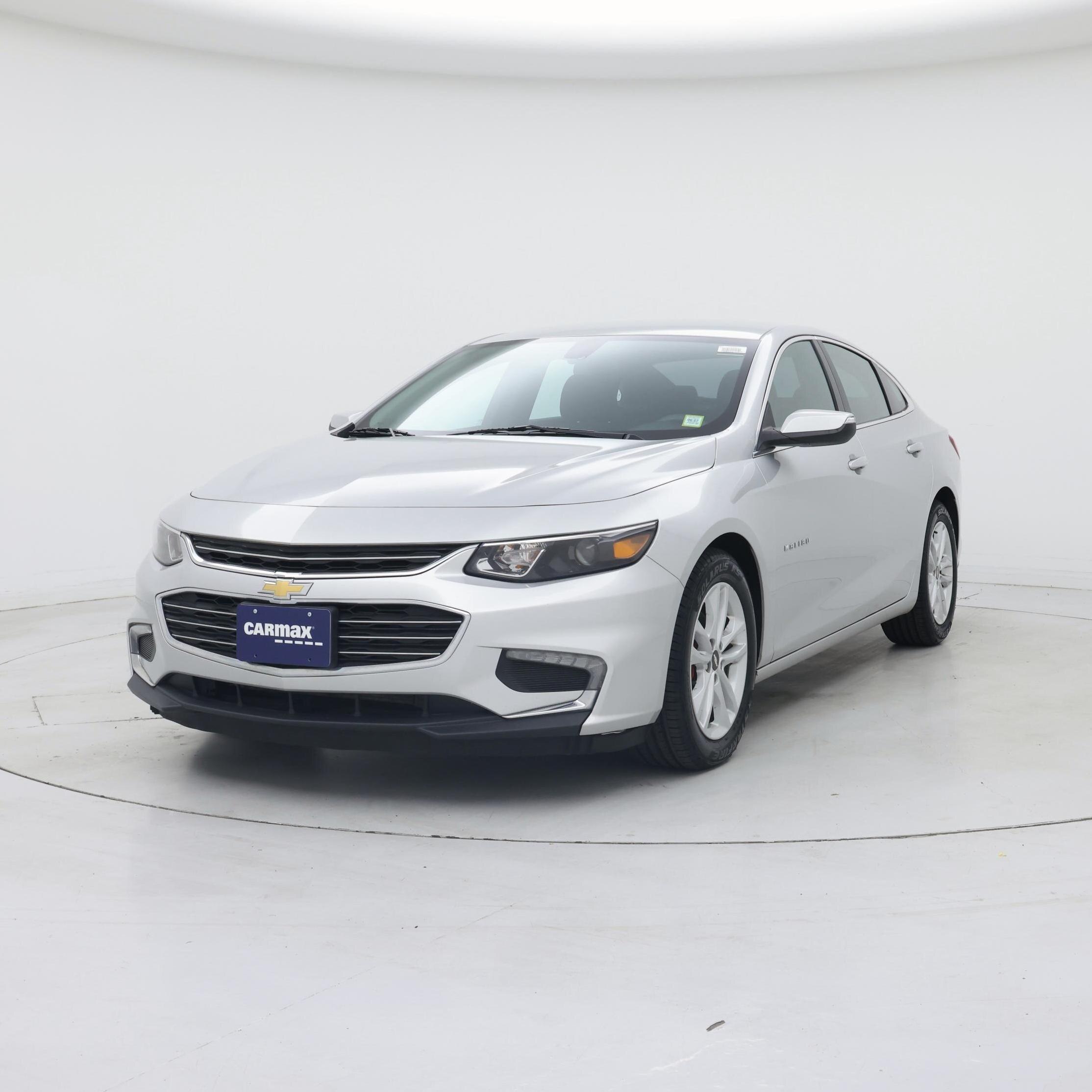 Thumbnail: 2018 Chevrolet Malibu - 4