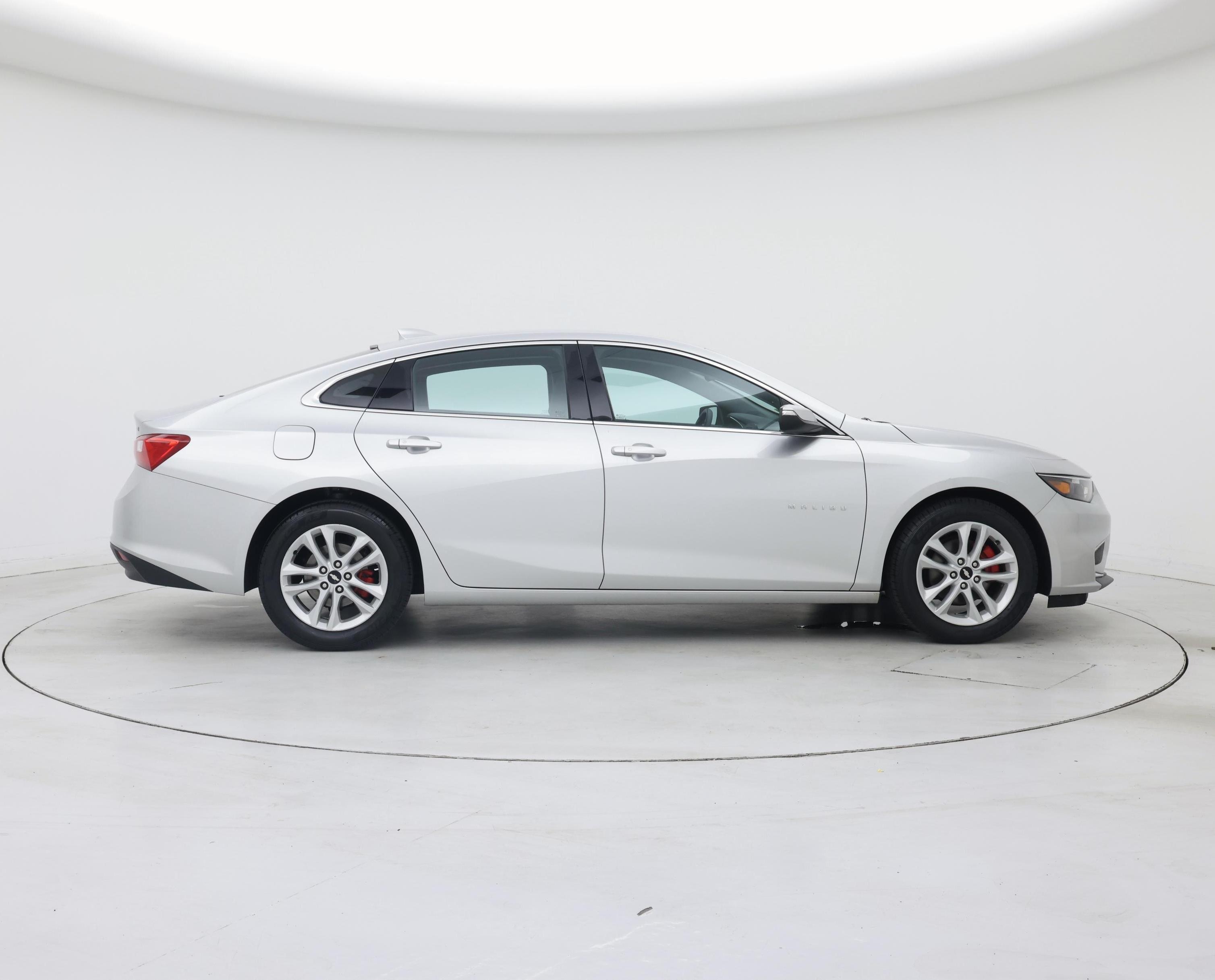 Thumbnail: 2018 Chevrolet Malibu - 7