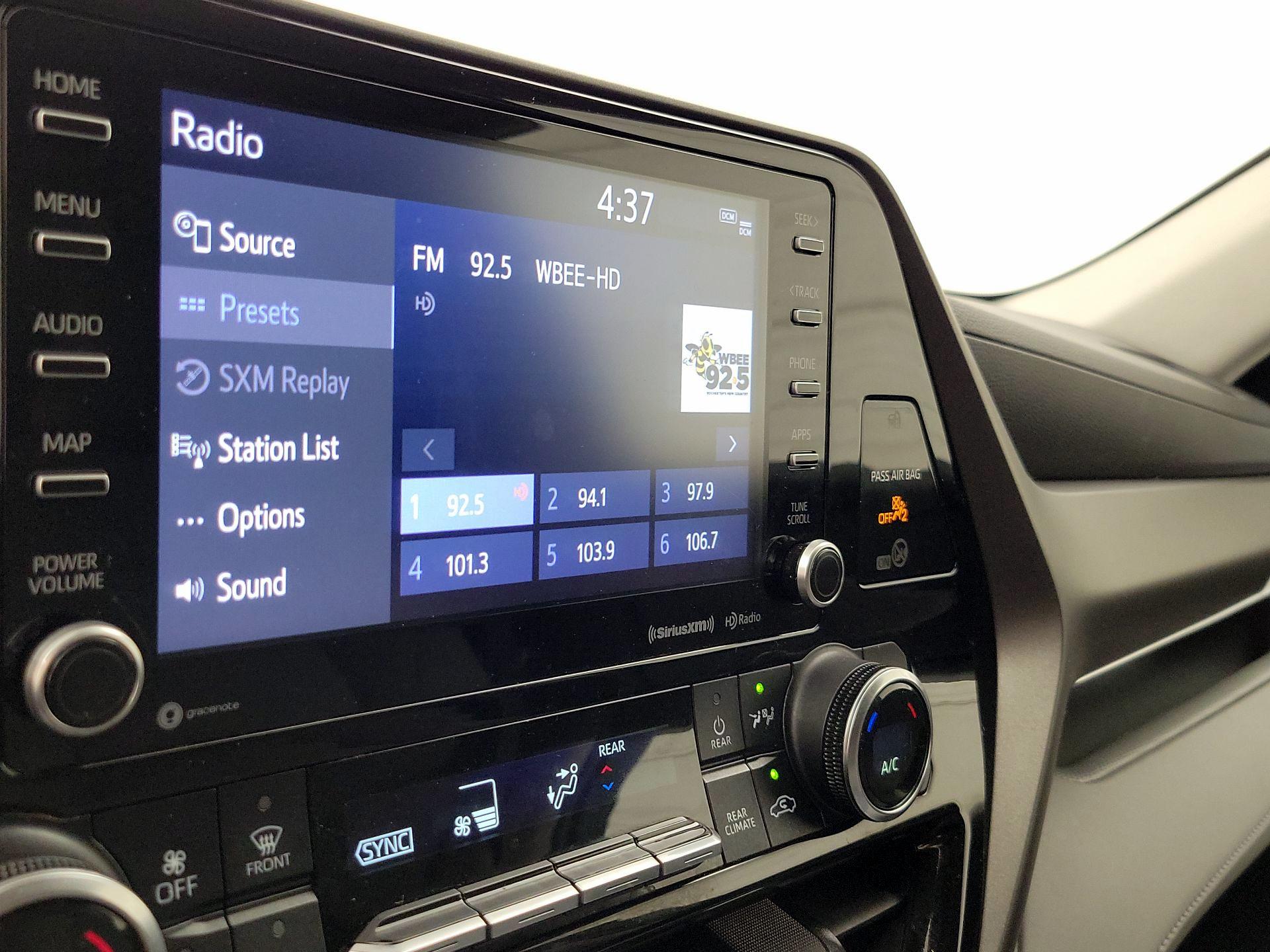 Thumbnail: 2021 Toyota Highlander - 15