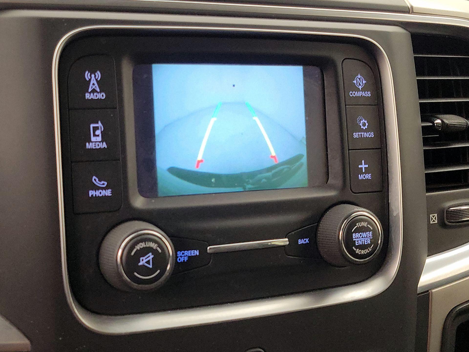 Thumbnail: 2020 RAM 1500 Classic - 14