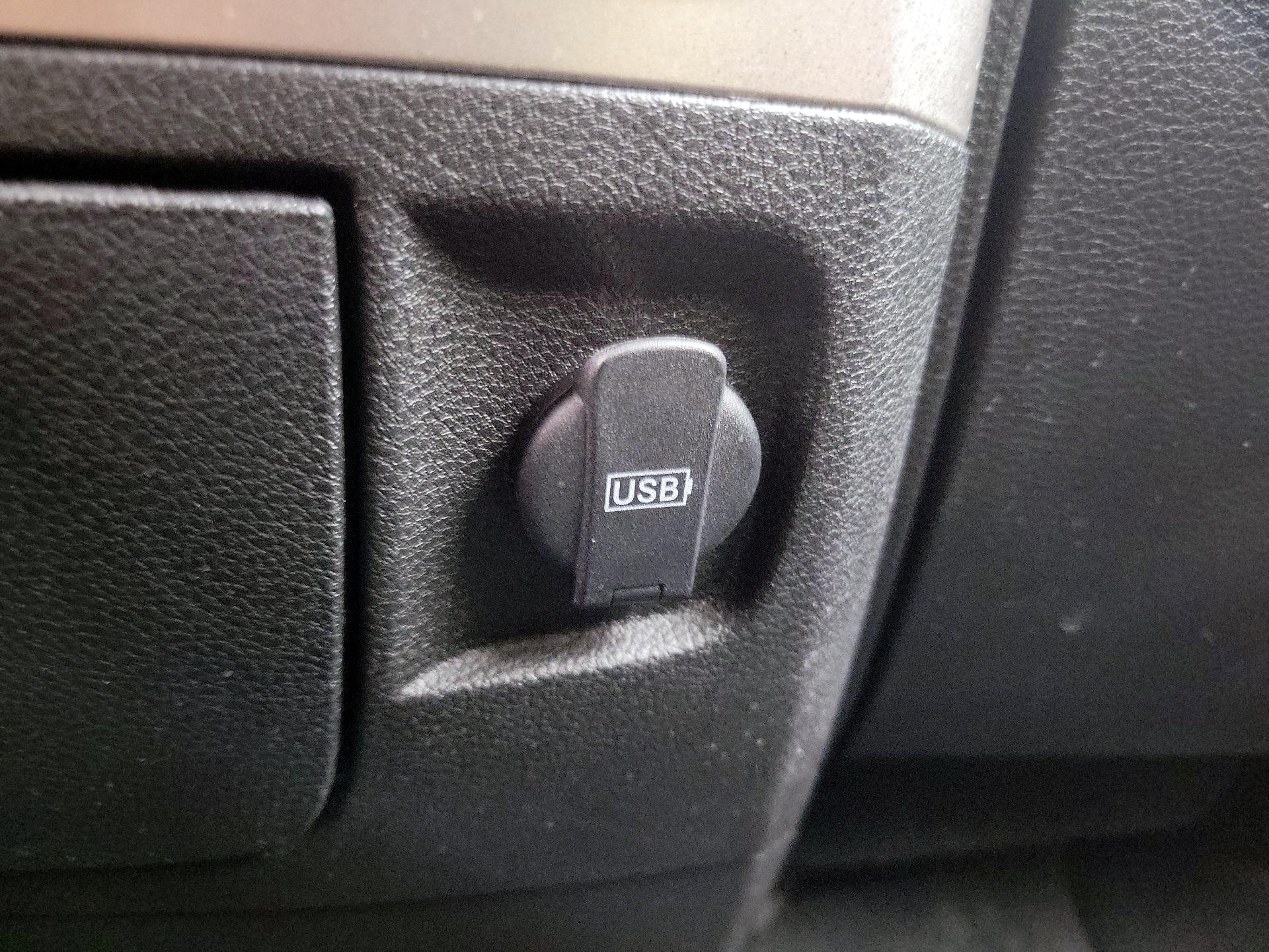 Thumbnail: 2020 RAM 1500 Classic - 18
