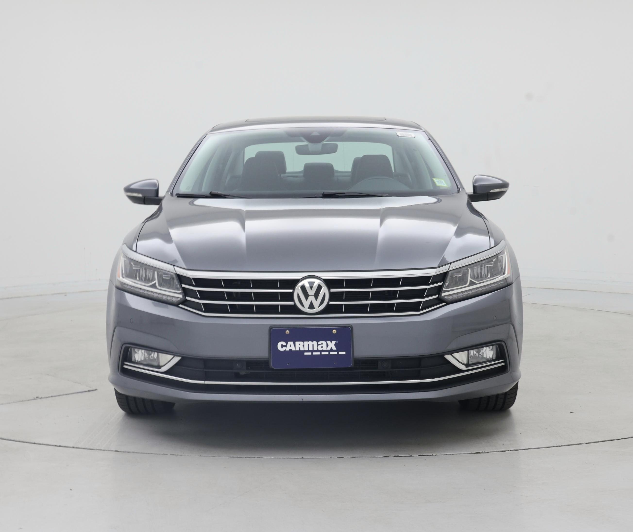 Thumbnail: 2017 Volkswagen Passat - 5