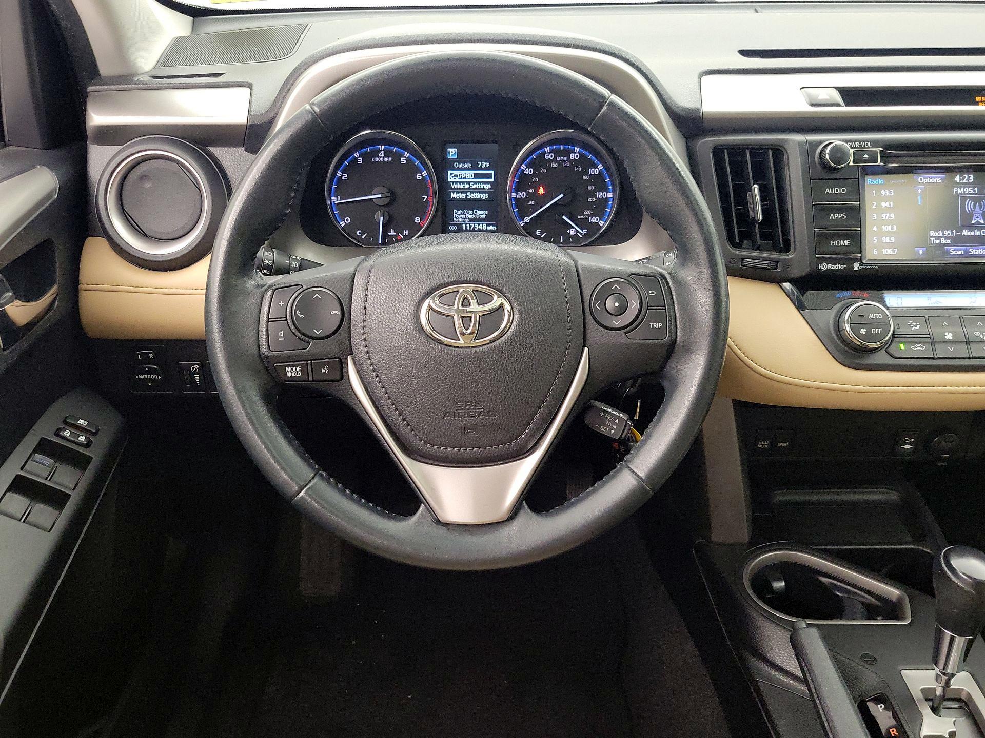 Thumbnail: 2016 Toyota RAV4 - 10