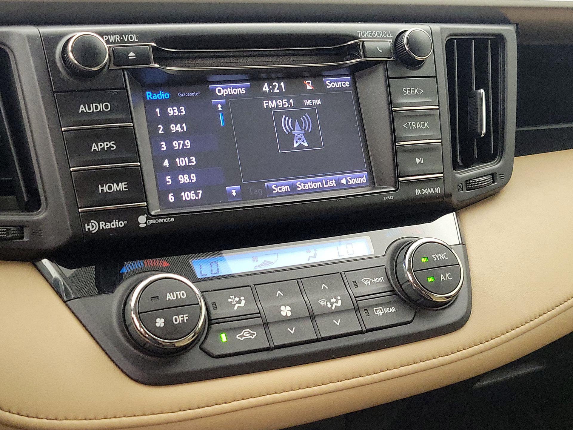 Thumbnail: 2016 Toyota RAV4 - 15