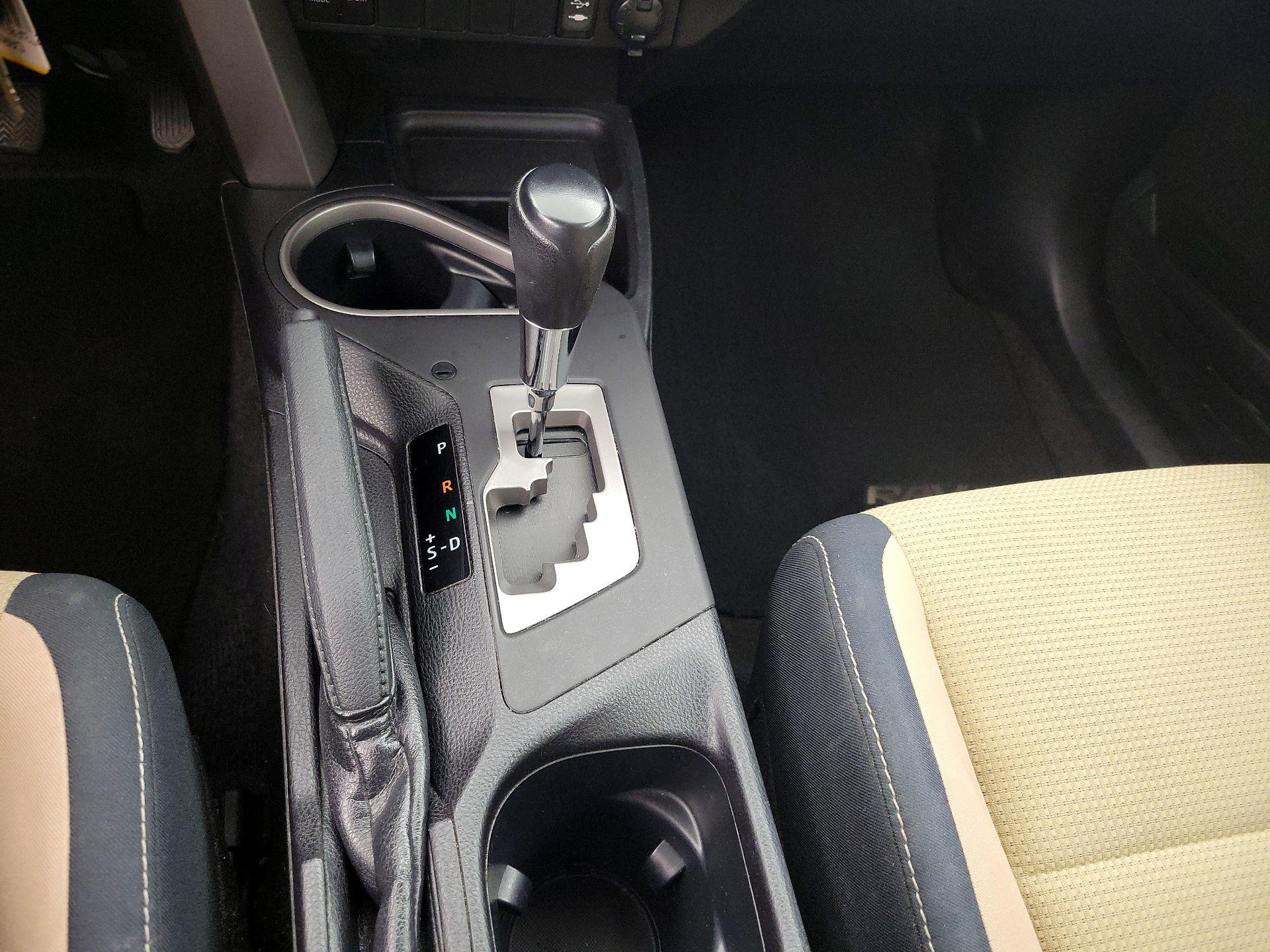 Thumbnail: 2016 Toyota RAV4 - 17