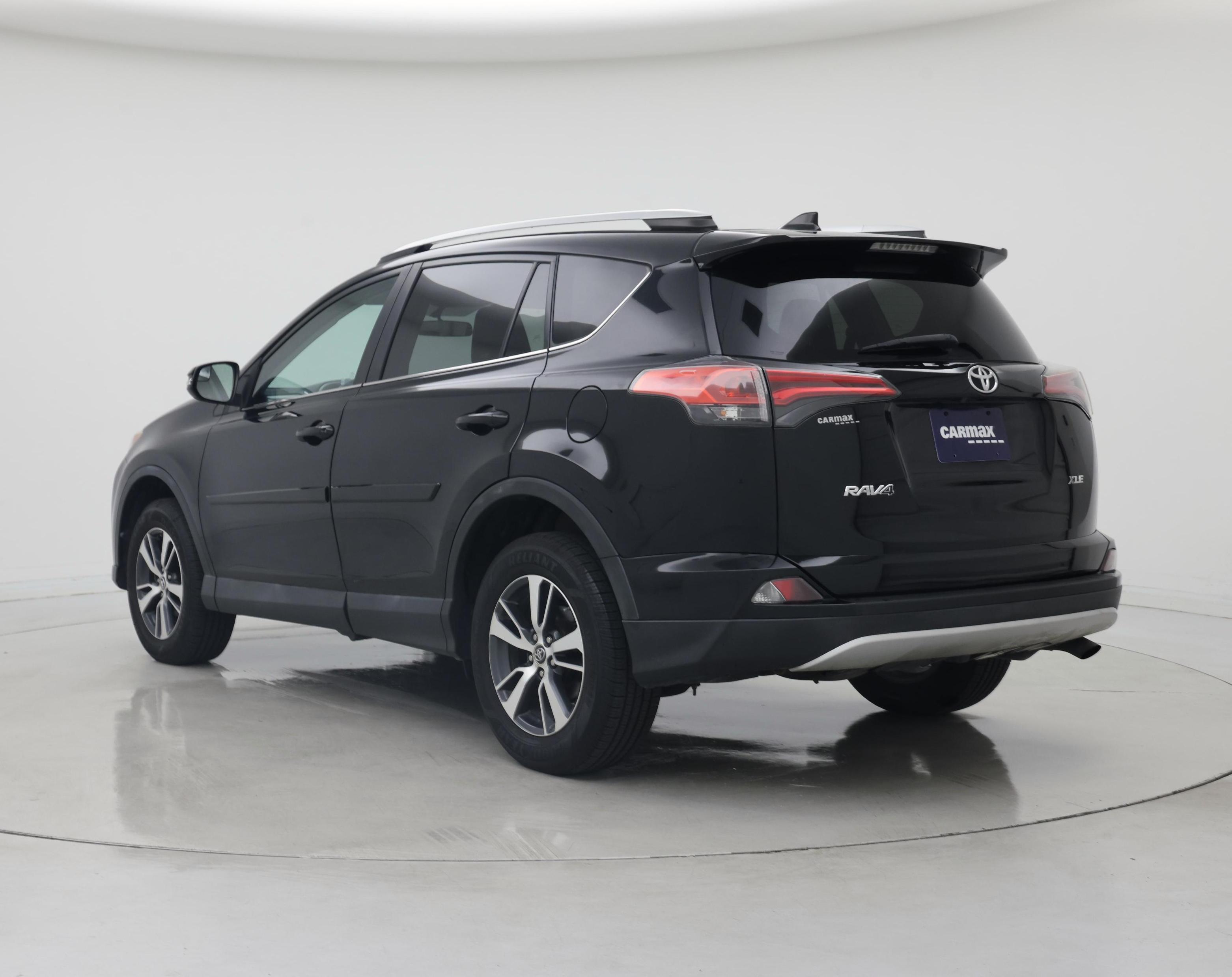 Thumbnail: 2016 Toyota RAV4 - 2