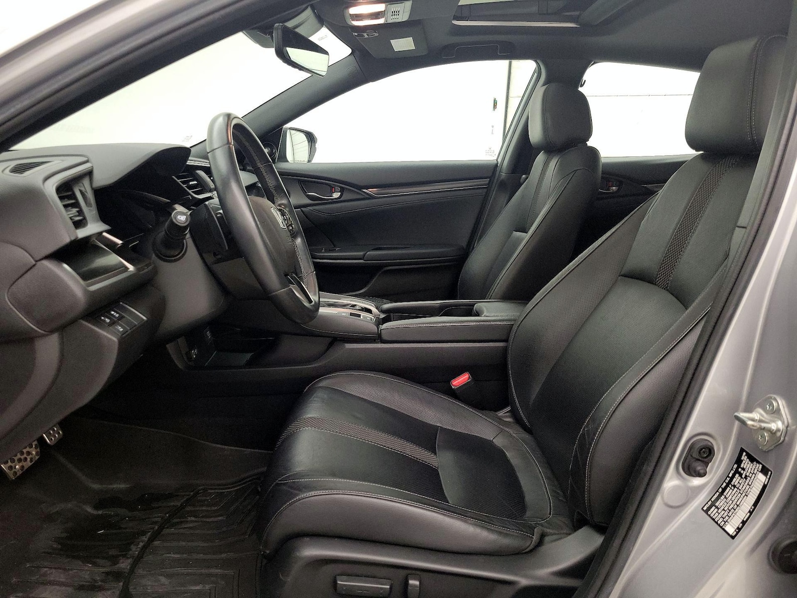 2020 Honda Civic Hatchback Sport Touring - Photo 12