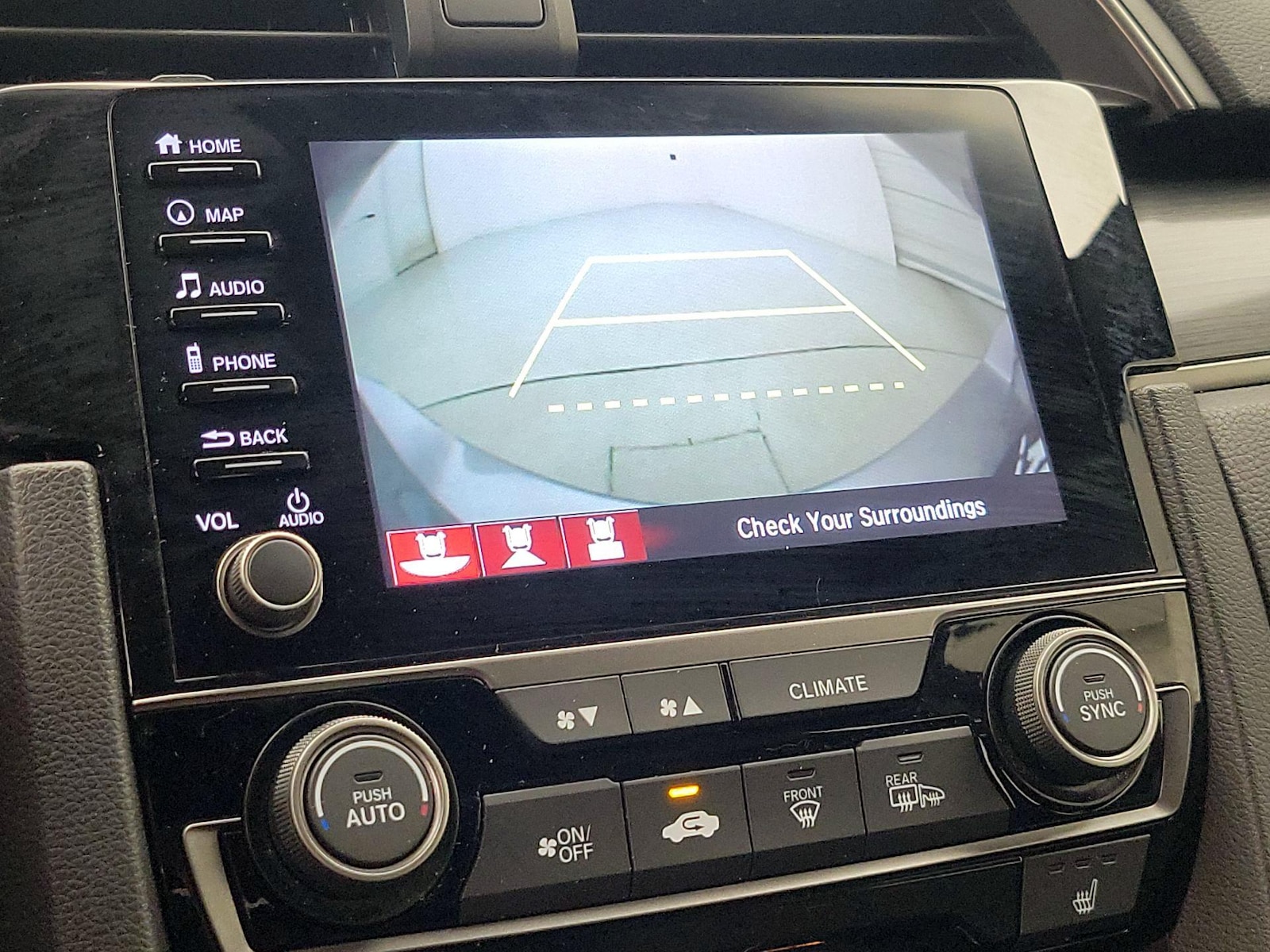 2020 Honda Civic Hatchback Sport Touring - Photo 16