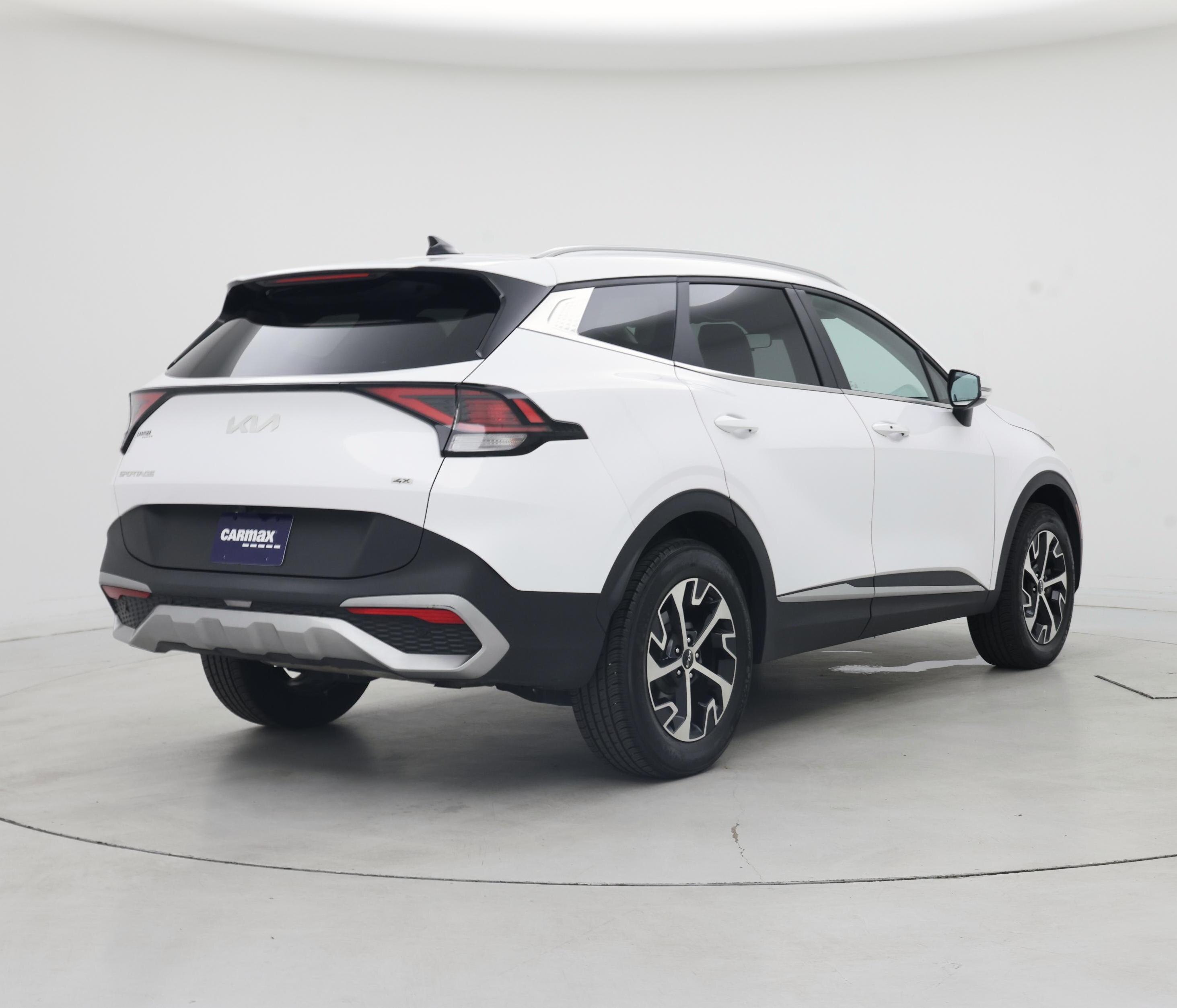 Thumbnail: 2023 Kia Sportage - 8