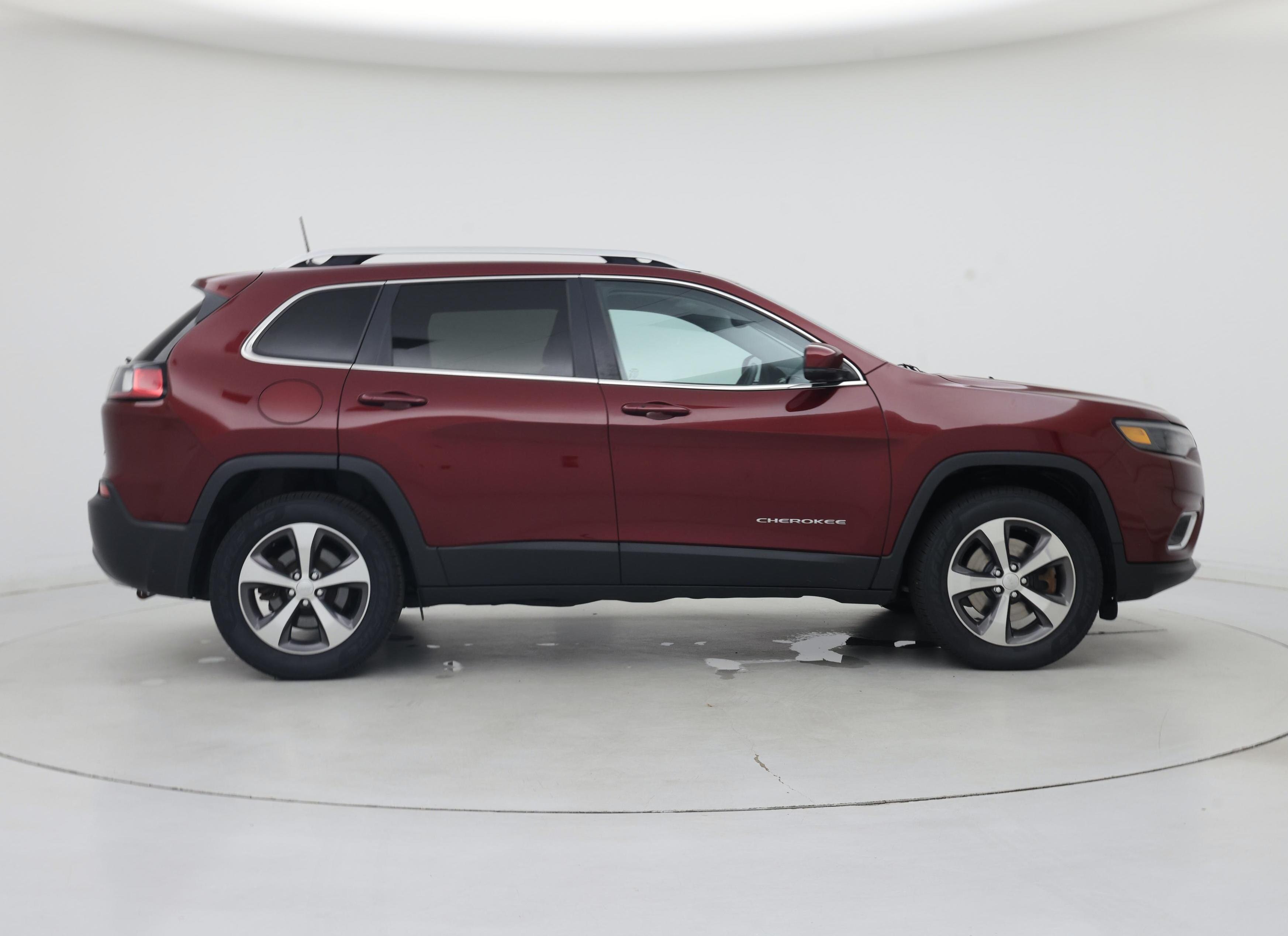 Thumbnail: 2019 Jeep Cherokee - 7