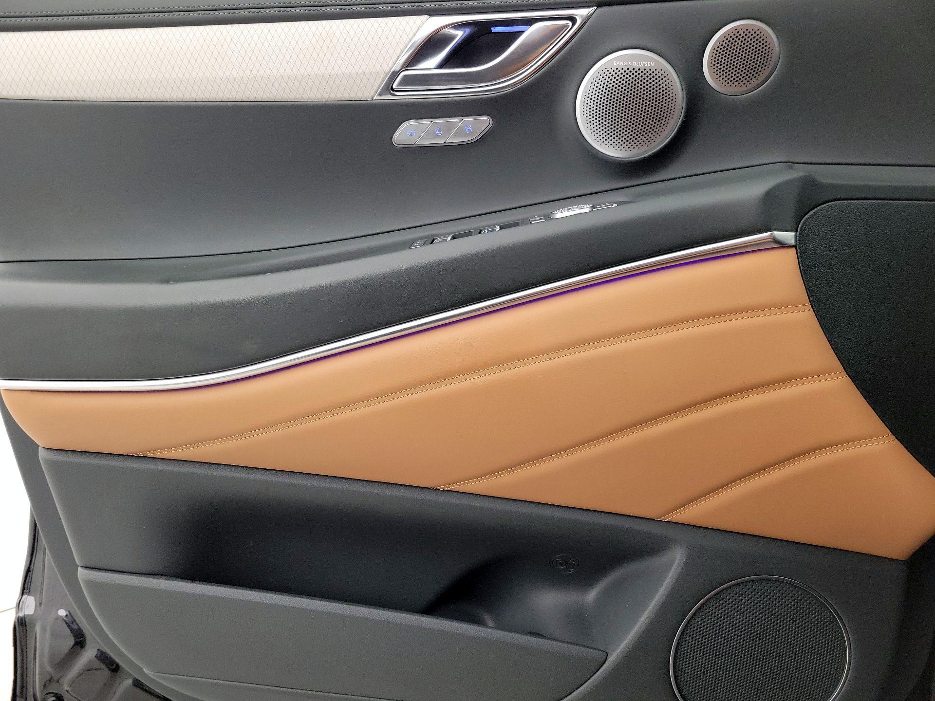 Thumbnail: 2025 Genesis GV80 - 12