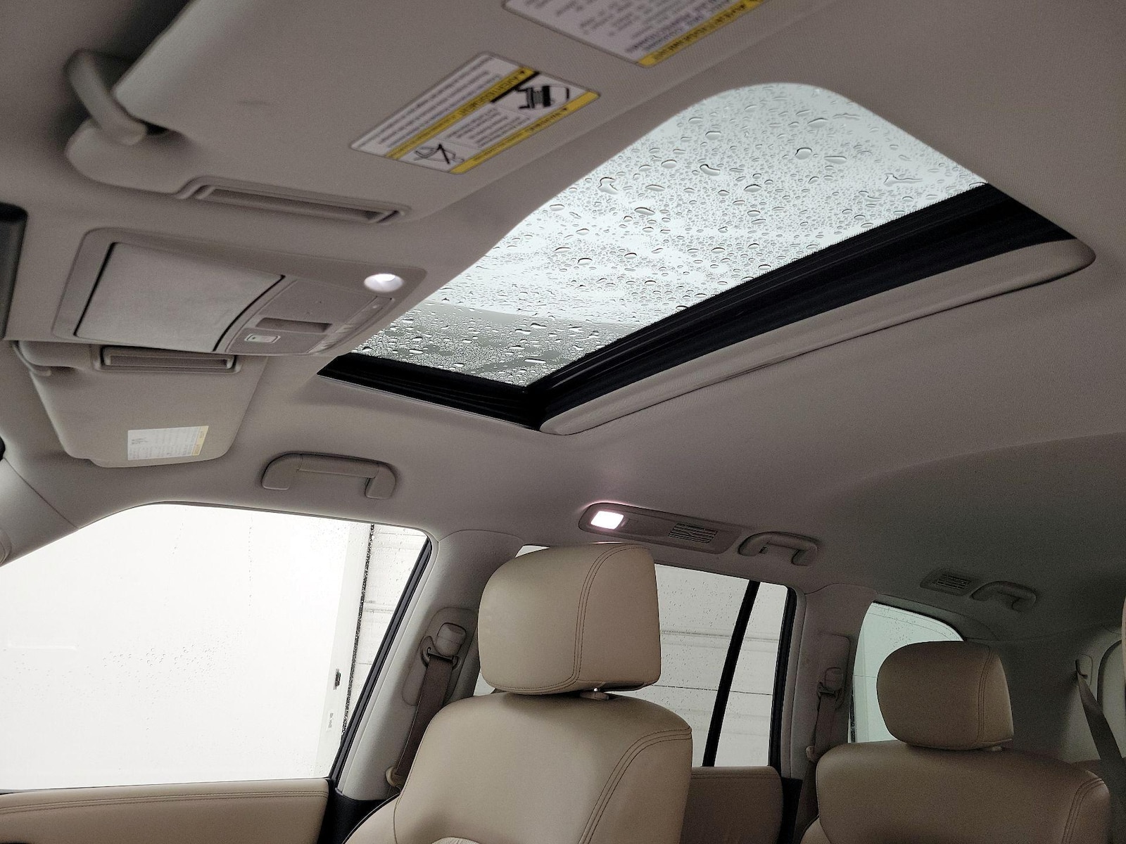 Sunroof(s) & Overhead Airbags