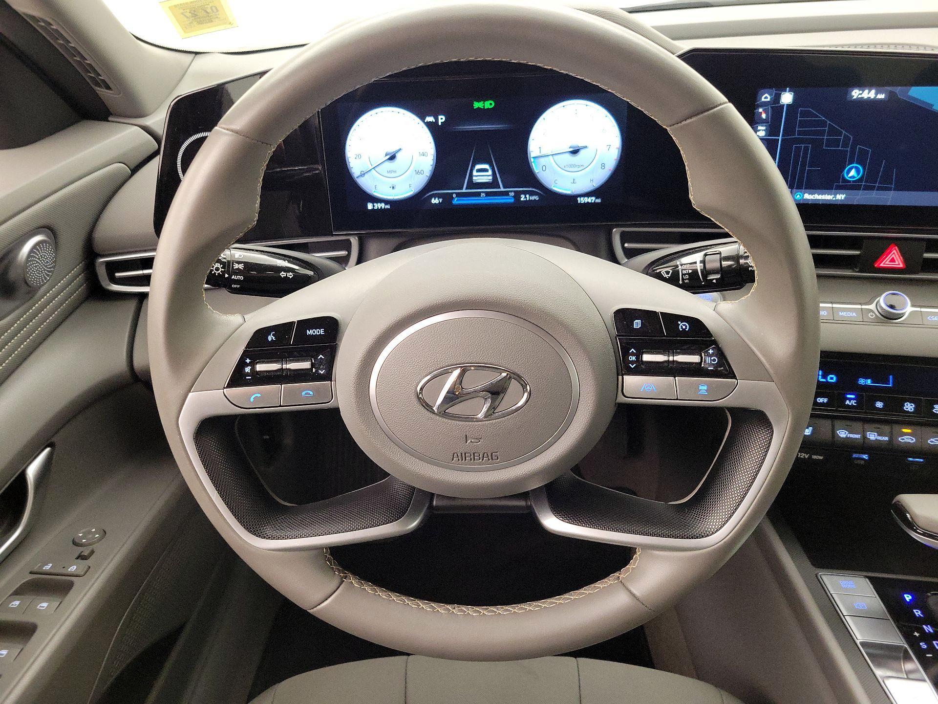 Thumbnail: 2023 Hyundai Elantra - 10