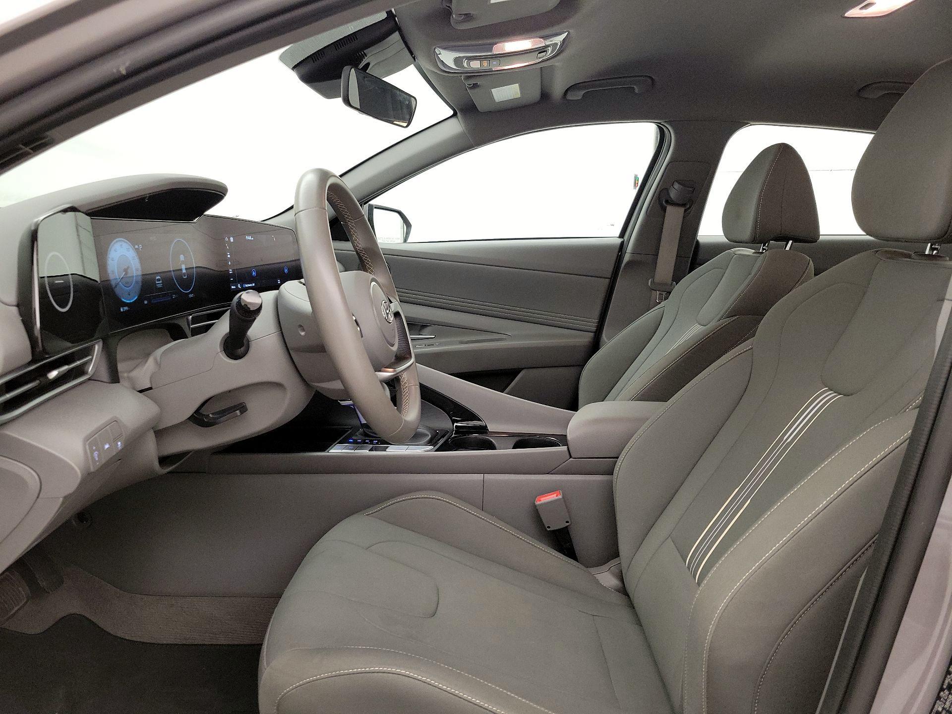 Thumbnail: 2023 Hyundai Elantra - 11
