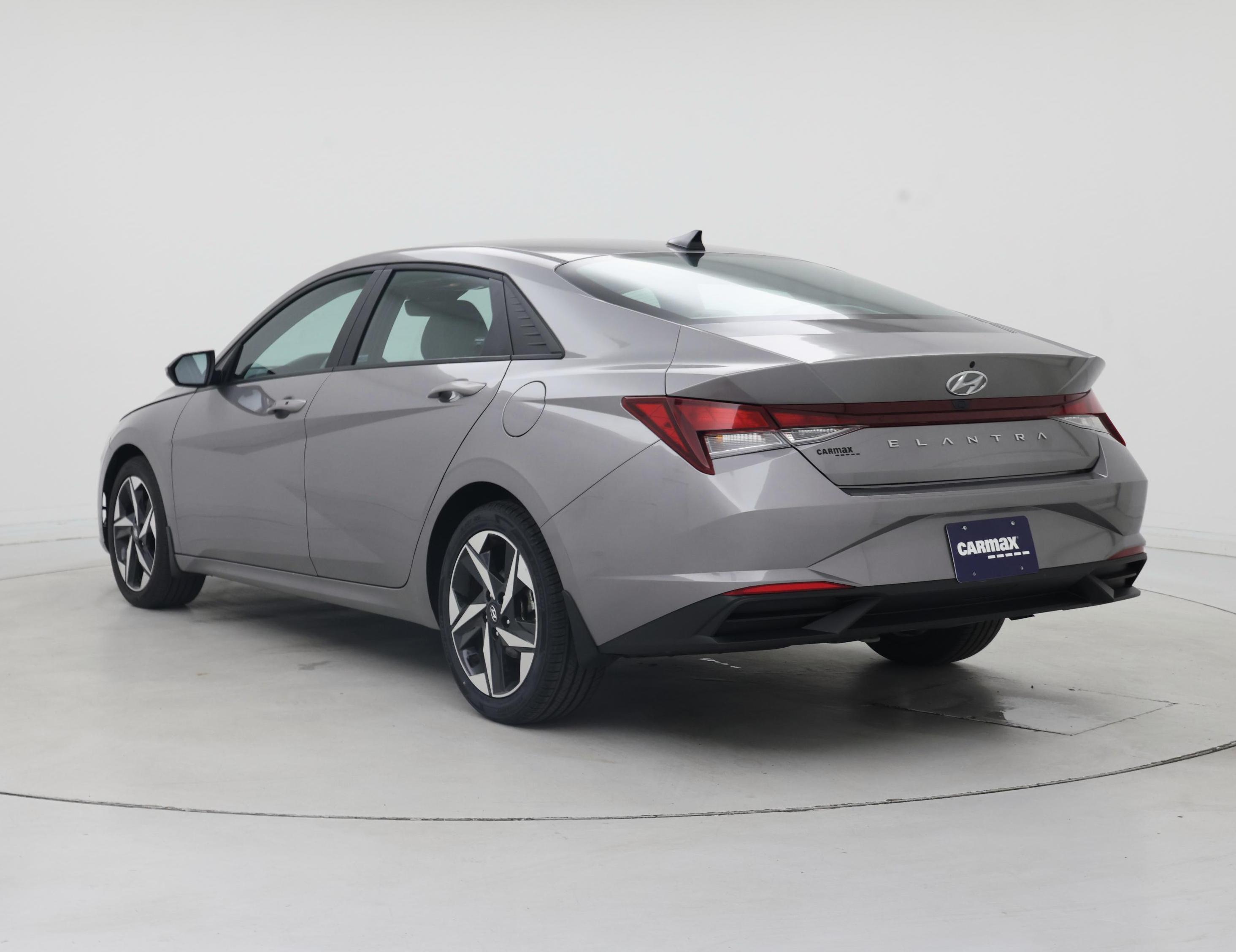 Thumbnail: 2023 Hyundai Elantra - 2