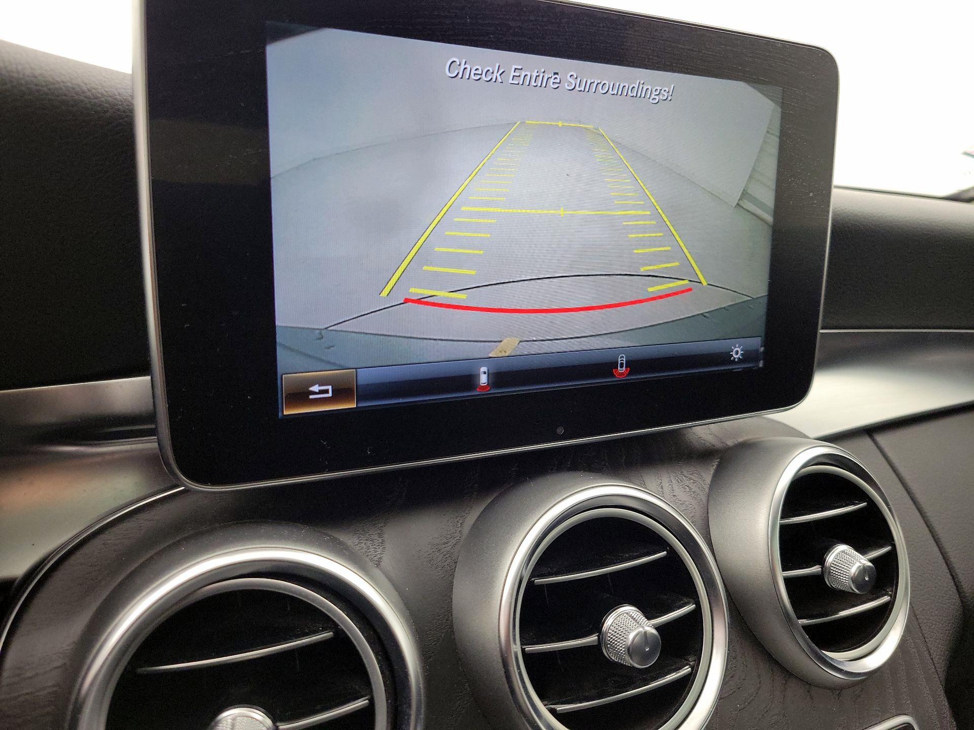 Thumbnail: 2015 Mercedes-Benz C-Class - 15