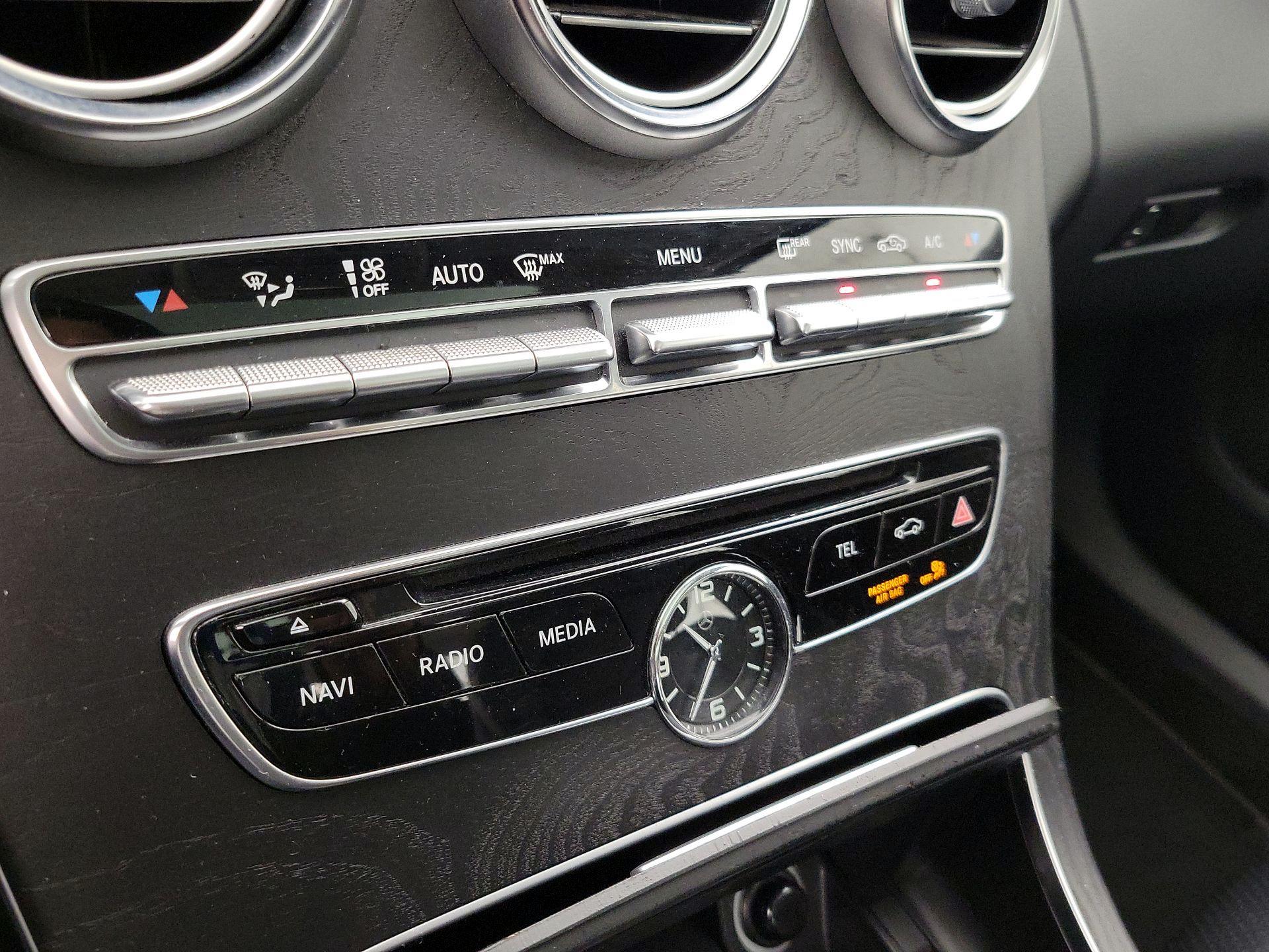 Thumbnail: 2015 Mercedes-Benz C-Class - 17