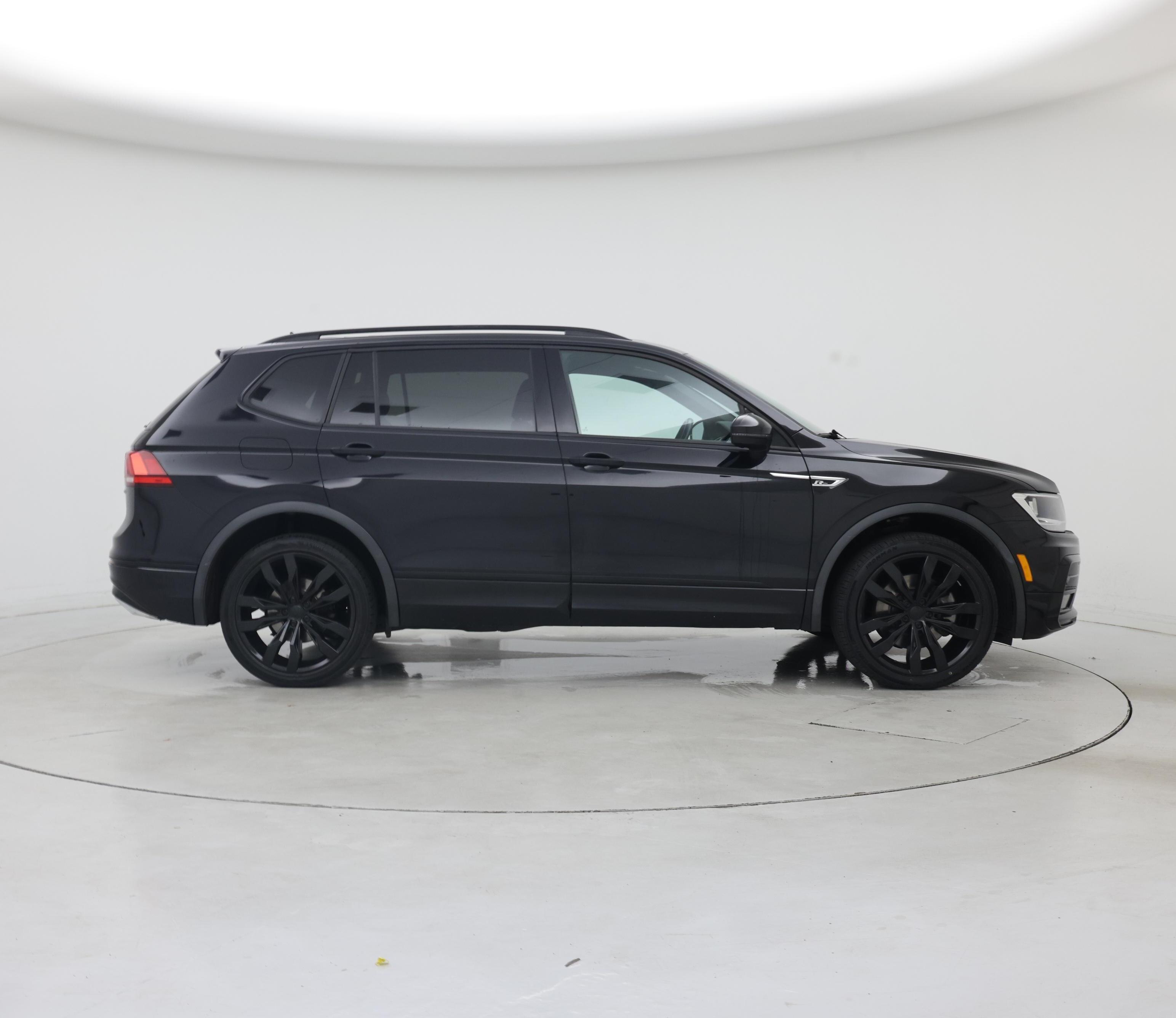 Thumbnail: 2020 Volkswagen Tiguan - 7