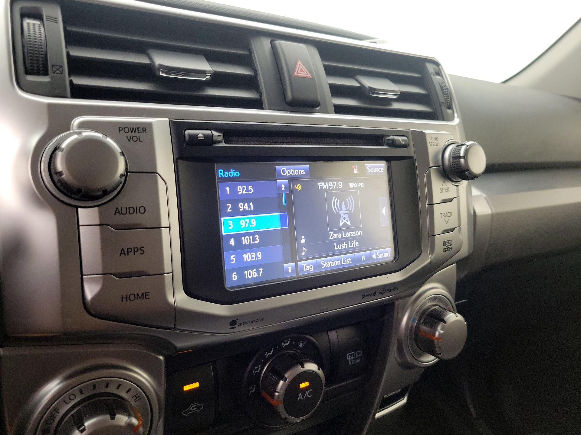Thumbnail: 2019 Toyota 4Runner - 16