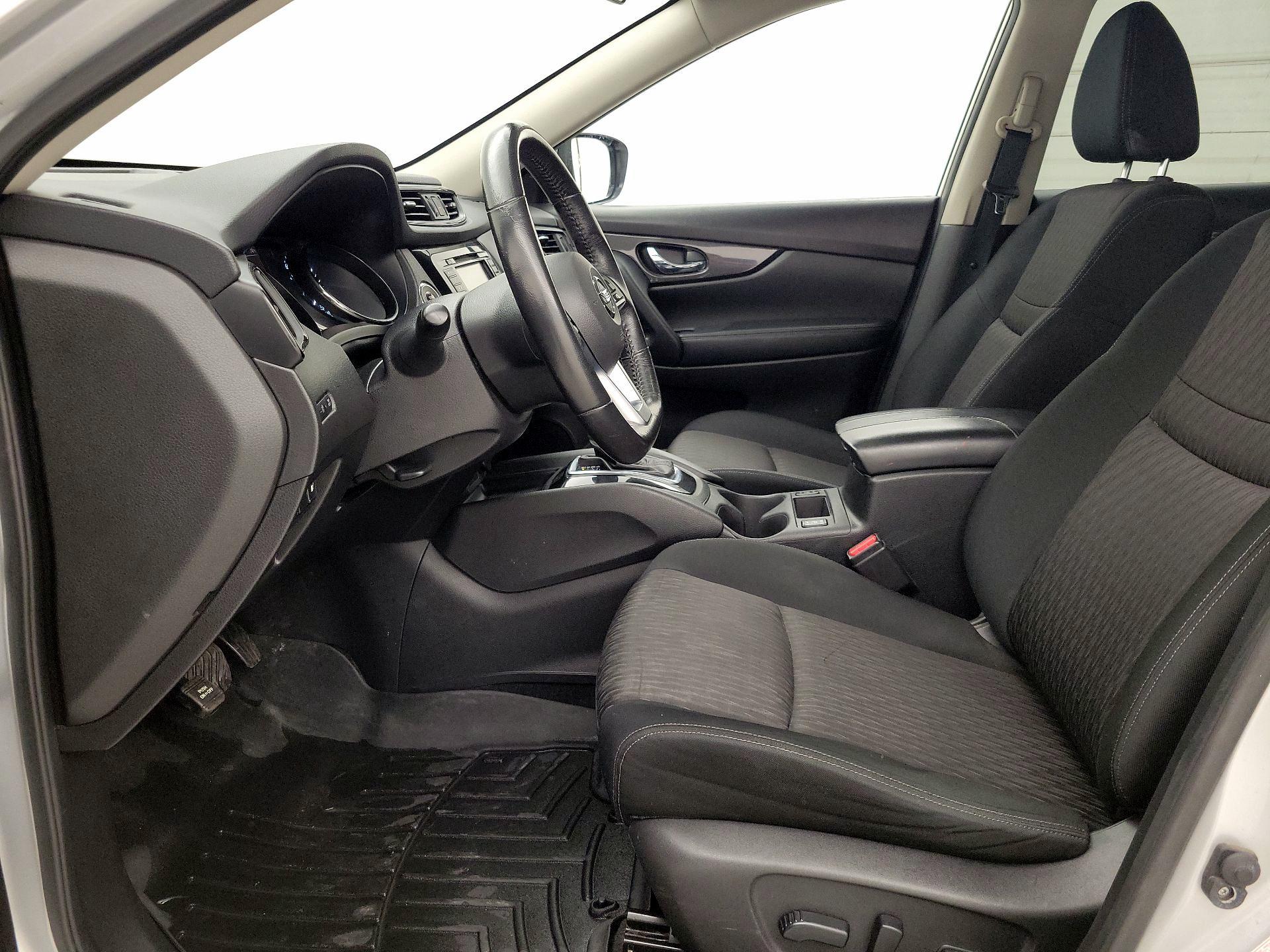Thumbnail: 2019 Nissan Rogue - 11