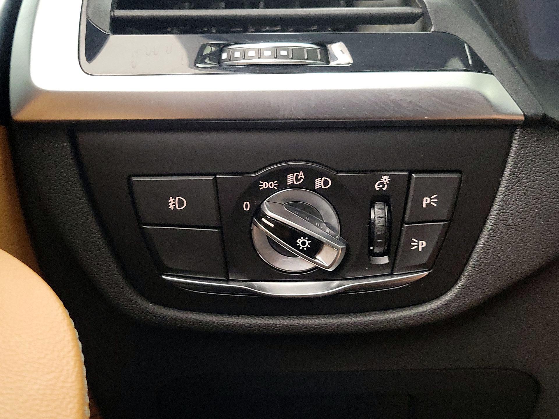 Thumbnail: 2020 BMW X3 - 13