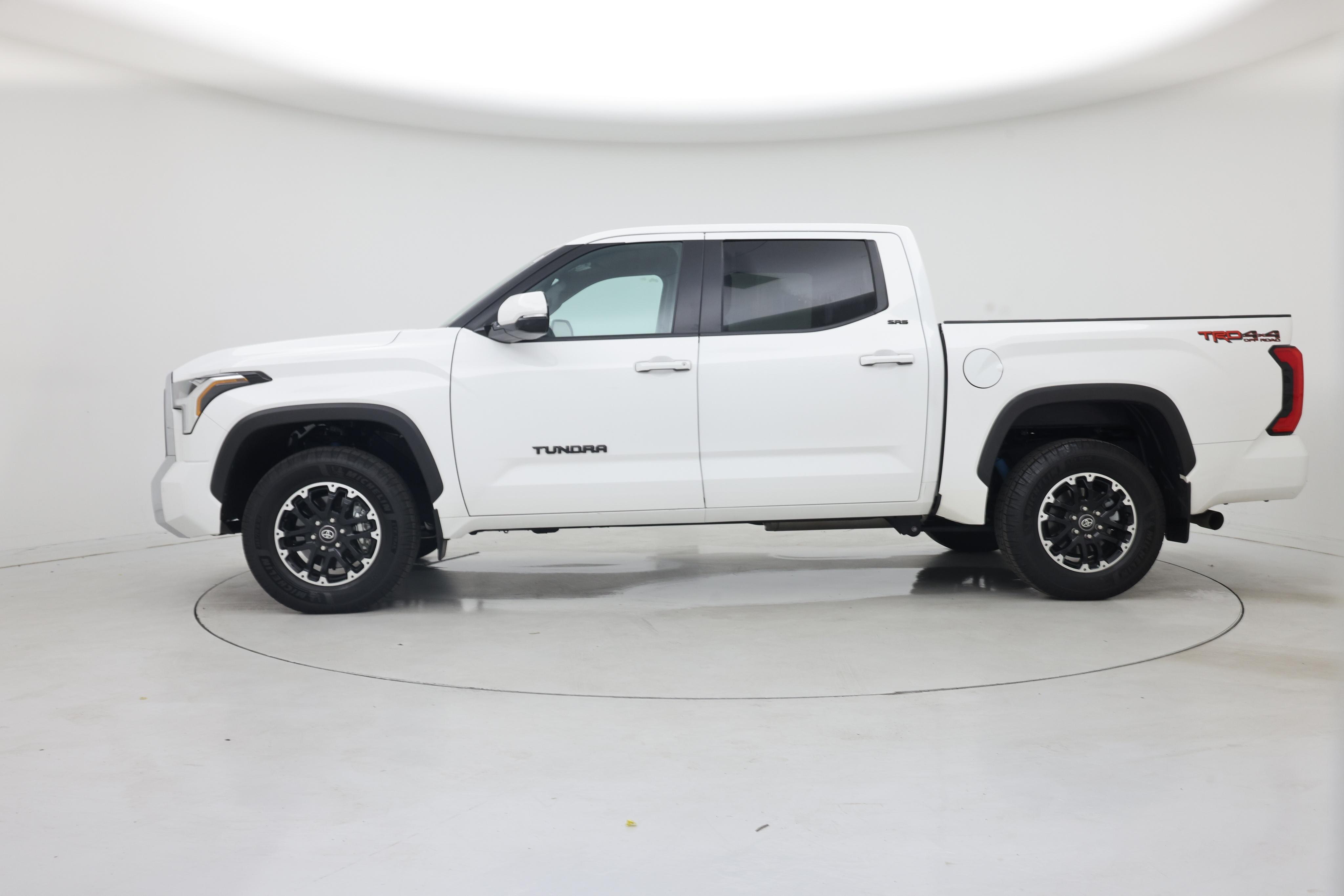 Thumbnail: 2025 Toyota Tundra - 3
