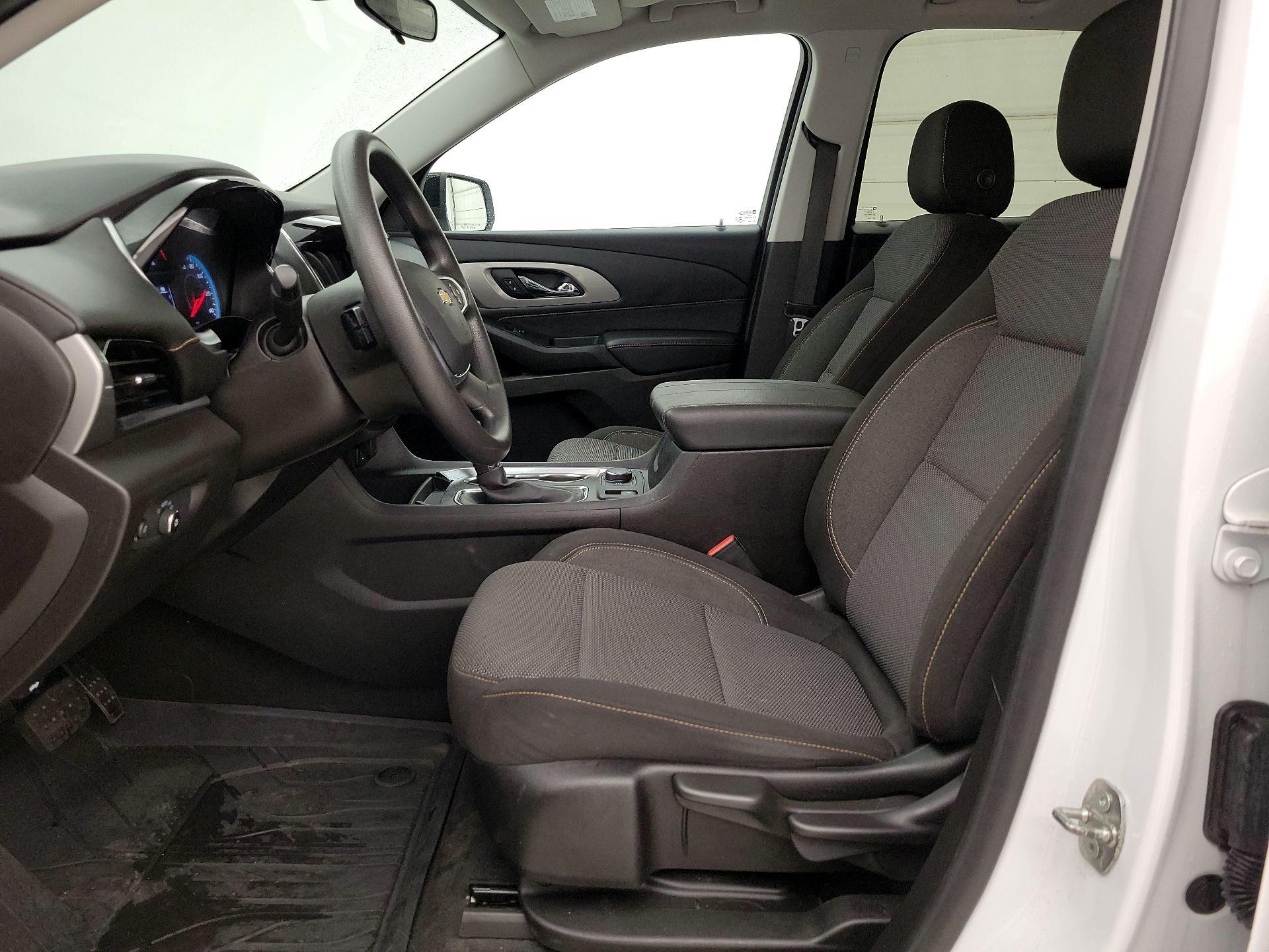 Thumbnail: 2021 Chevrolet Traverse - 11