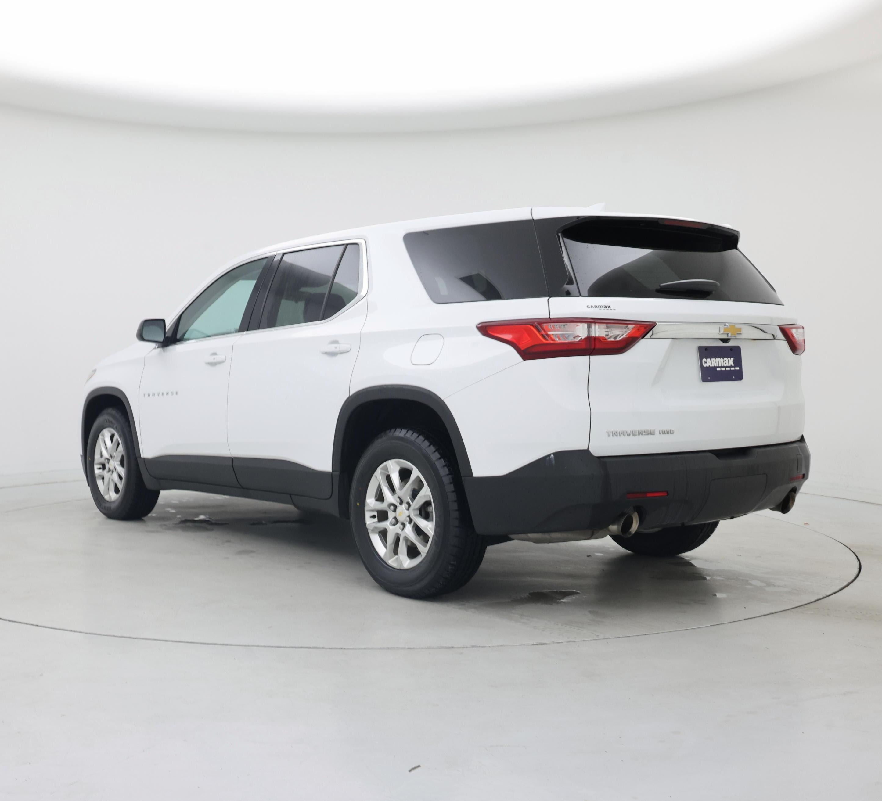 Thumbnail: 2021 Chevrolet Traverse - 2
