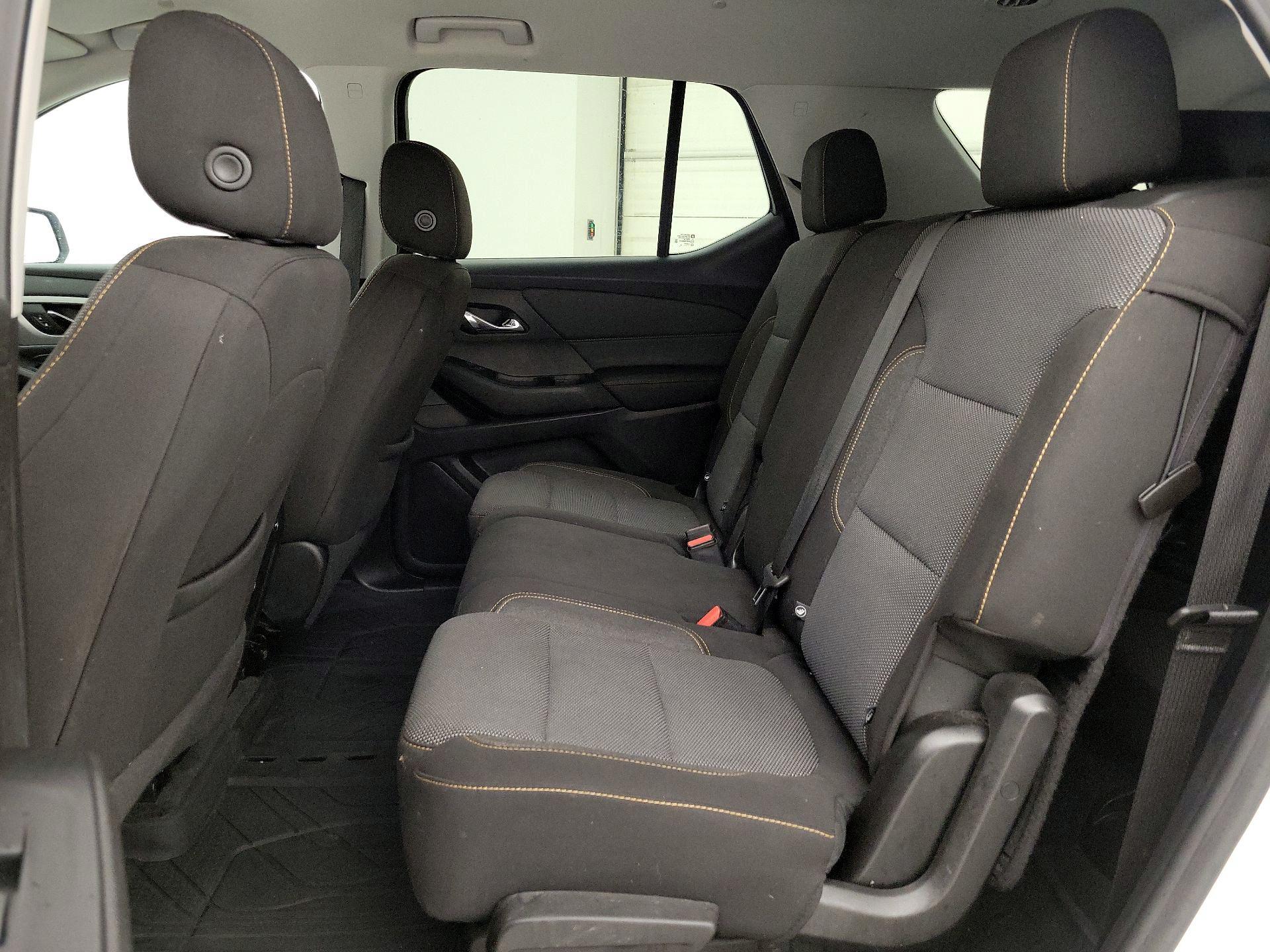 Thumbnail: 2021 Chevrolet Traverse - 19