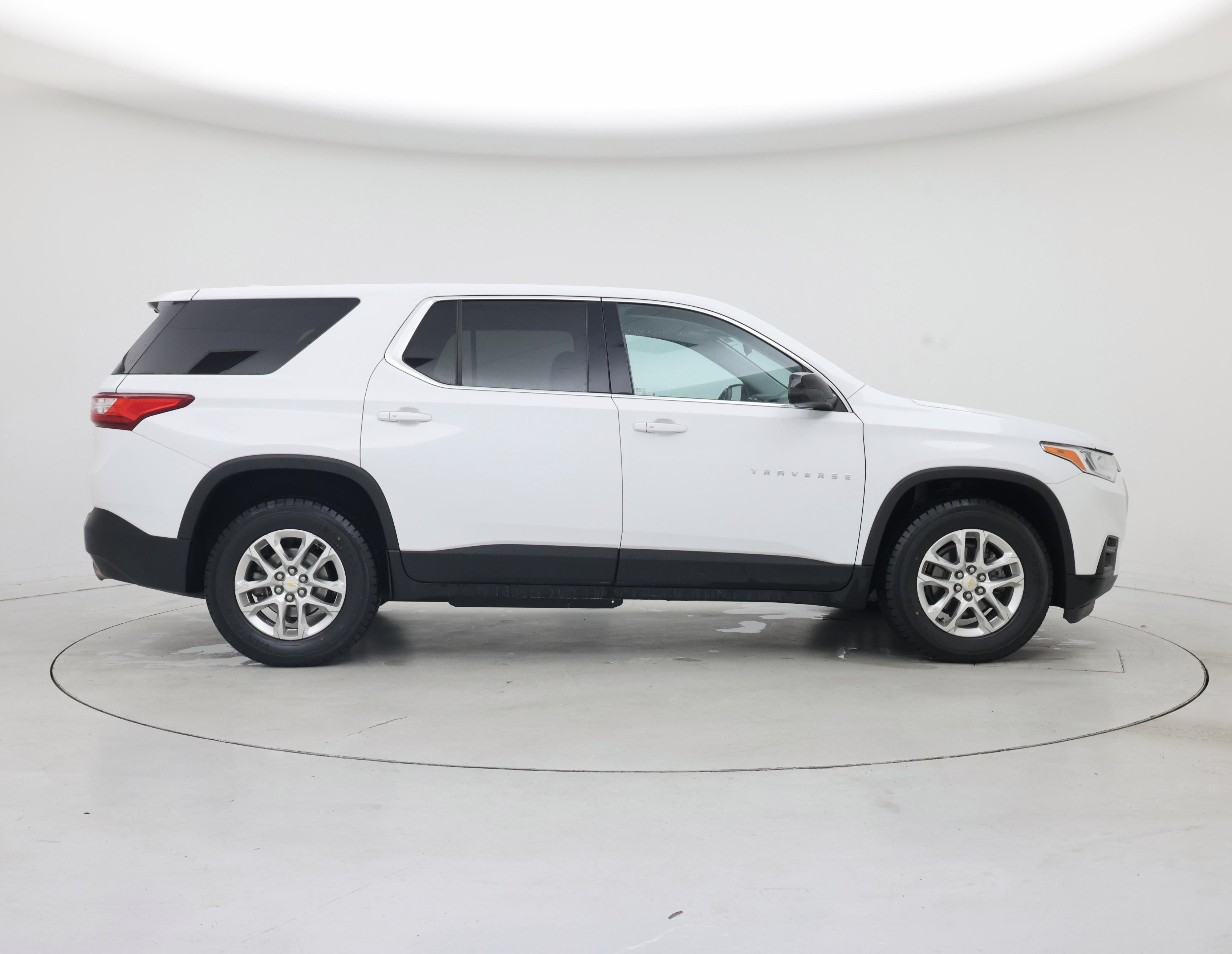 Thumbnail: 2021 Chevrolet Traverse - 7